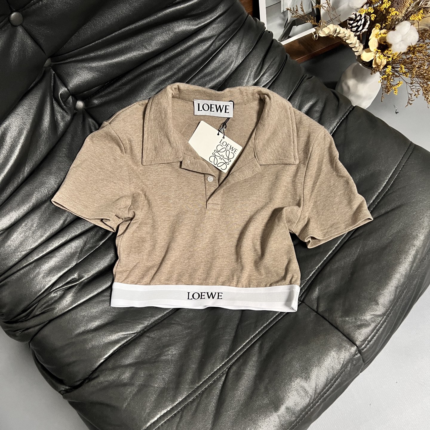 Stylish Women’s Suit Set with Classic Design for Comfortable Wear and Versatility - 图片 3