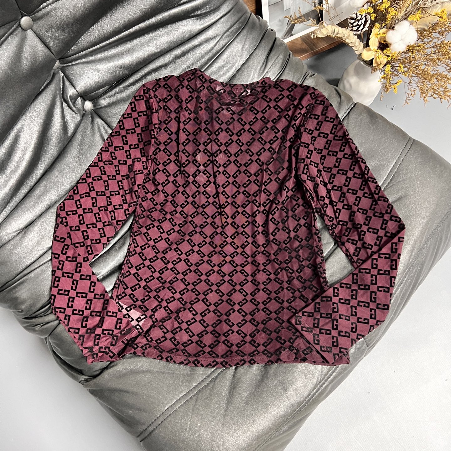 Stylish Women’s Velvet Suit in Classic Colors, Sizes S to XL, New Arrival - 图片 2