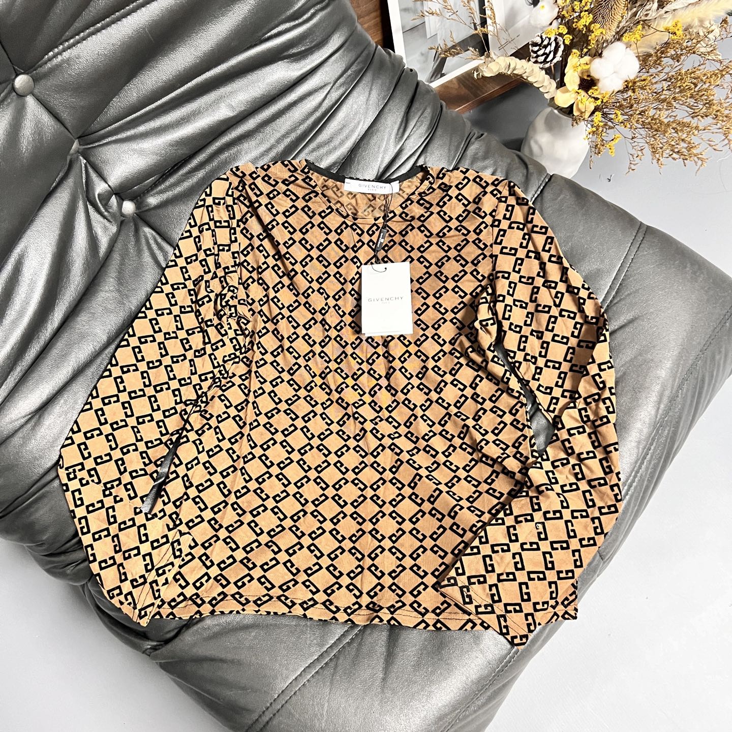 “Stylish Single-Rate Women’s Velvet Suit in Classic Colors, Sizes S-4XL” - 图片 2