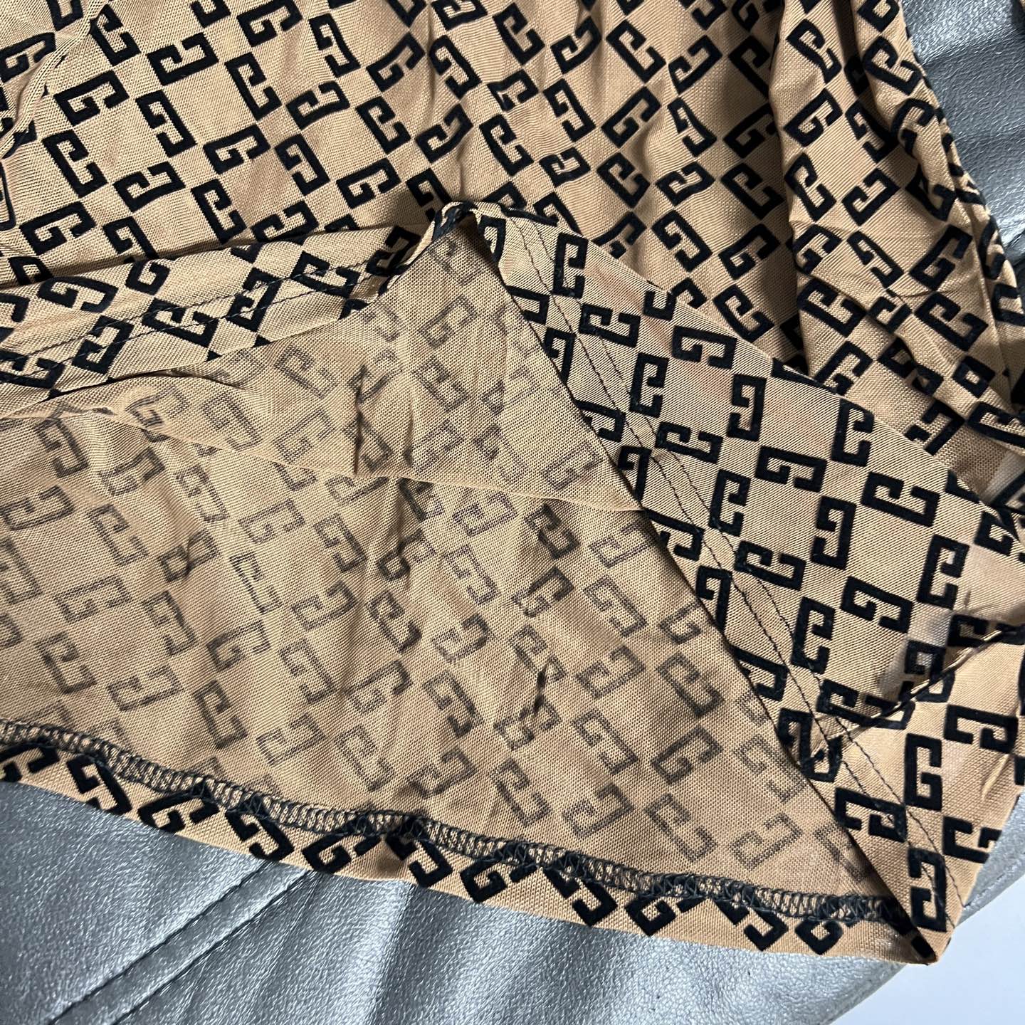 “Stylish Single-Rate Women’s Velvet Suit in Classic Colors, Sizes S-4XL” - 图片 7