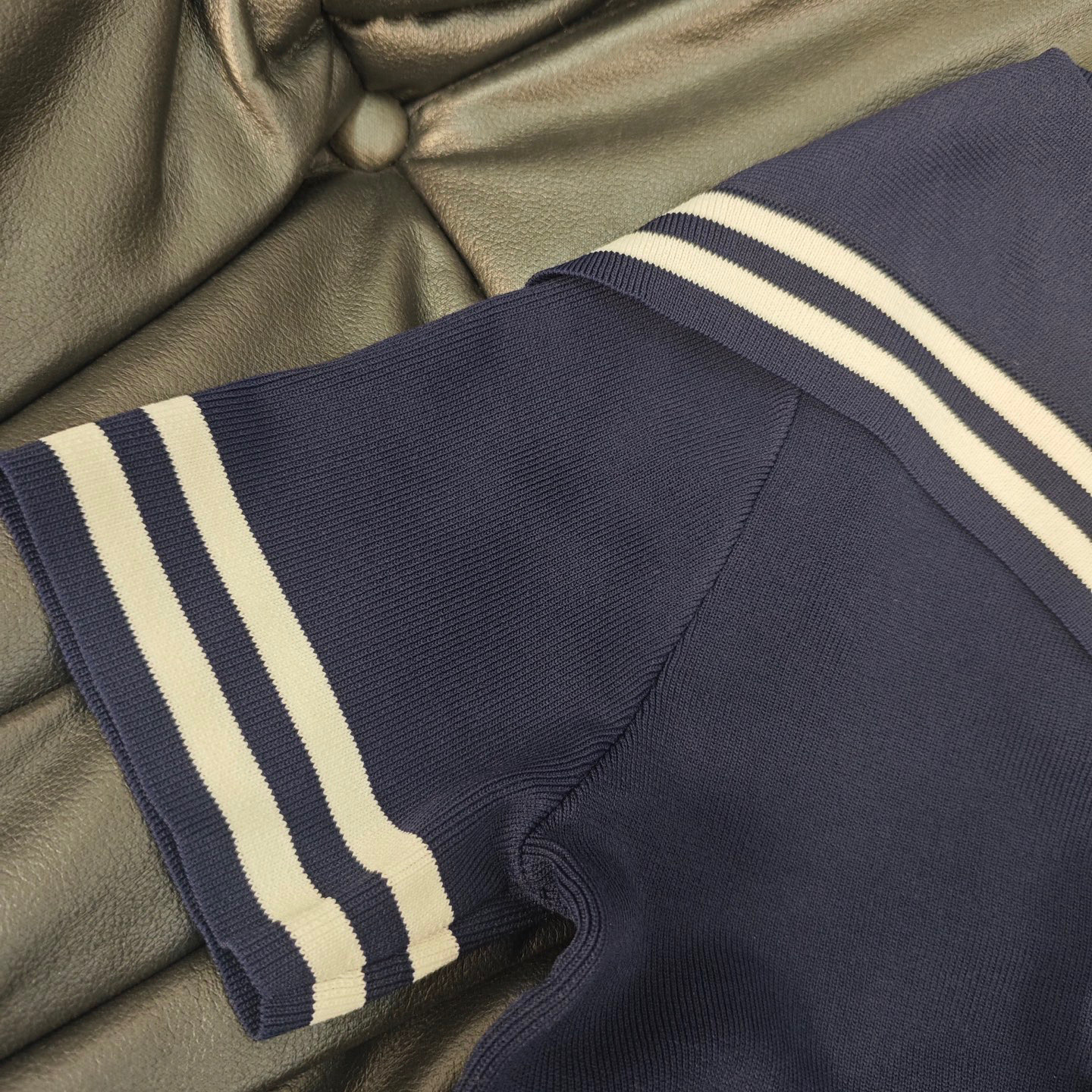 Stylish Single-Handed Female Suit: White, Blue, Yellow, Comfortable Fabric, Iconic Sailor Collar - 图片 6