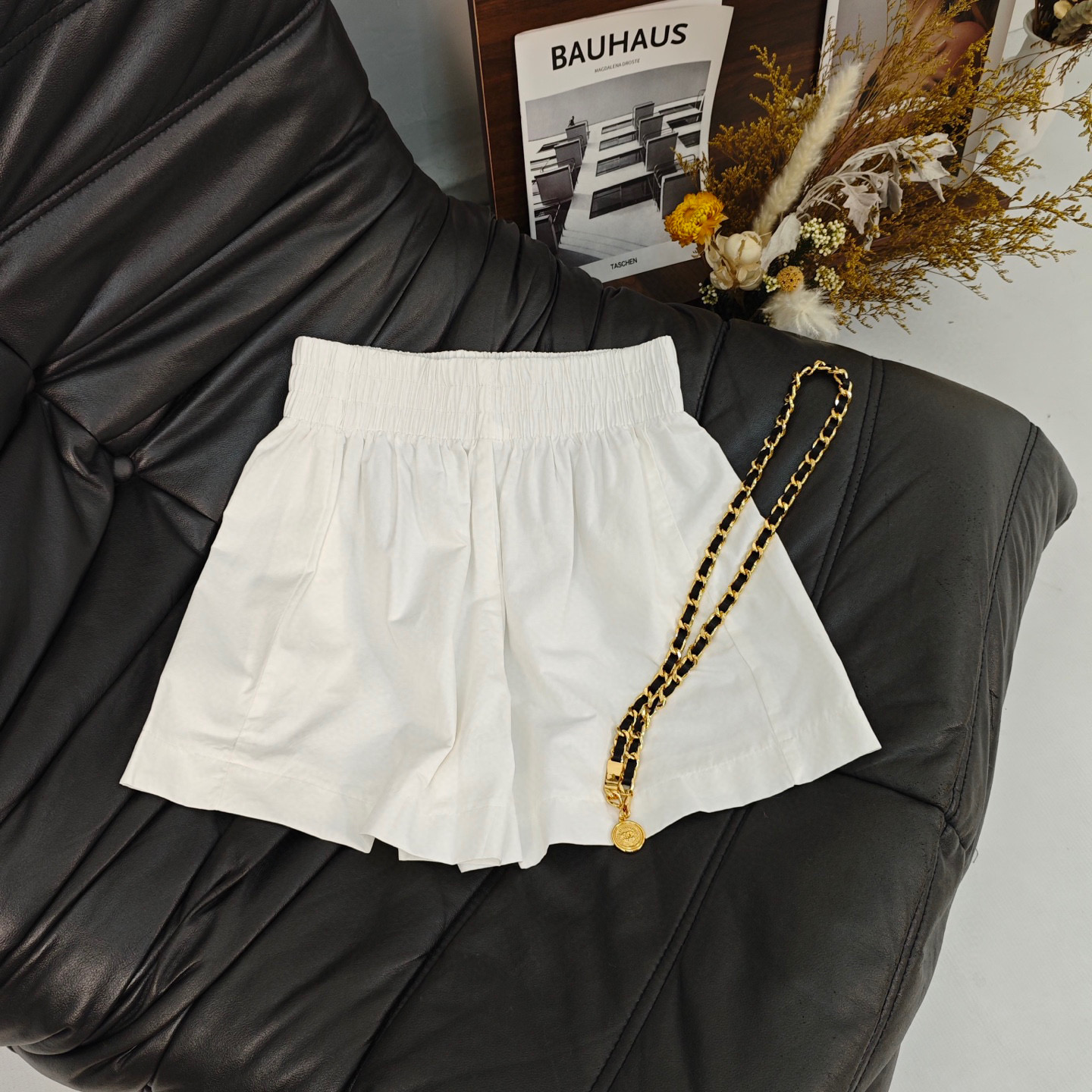 “Comfortable and Versatile Single-Size Female Suit with Light-Thirsty Fabric” - 图片 3