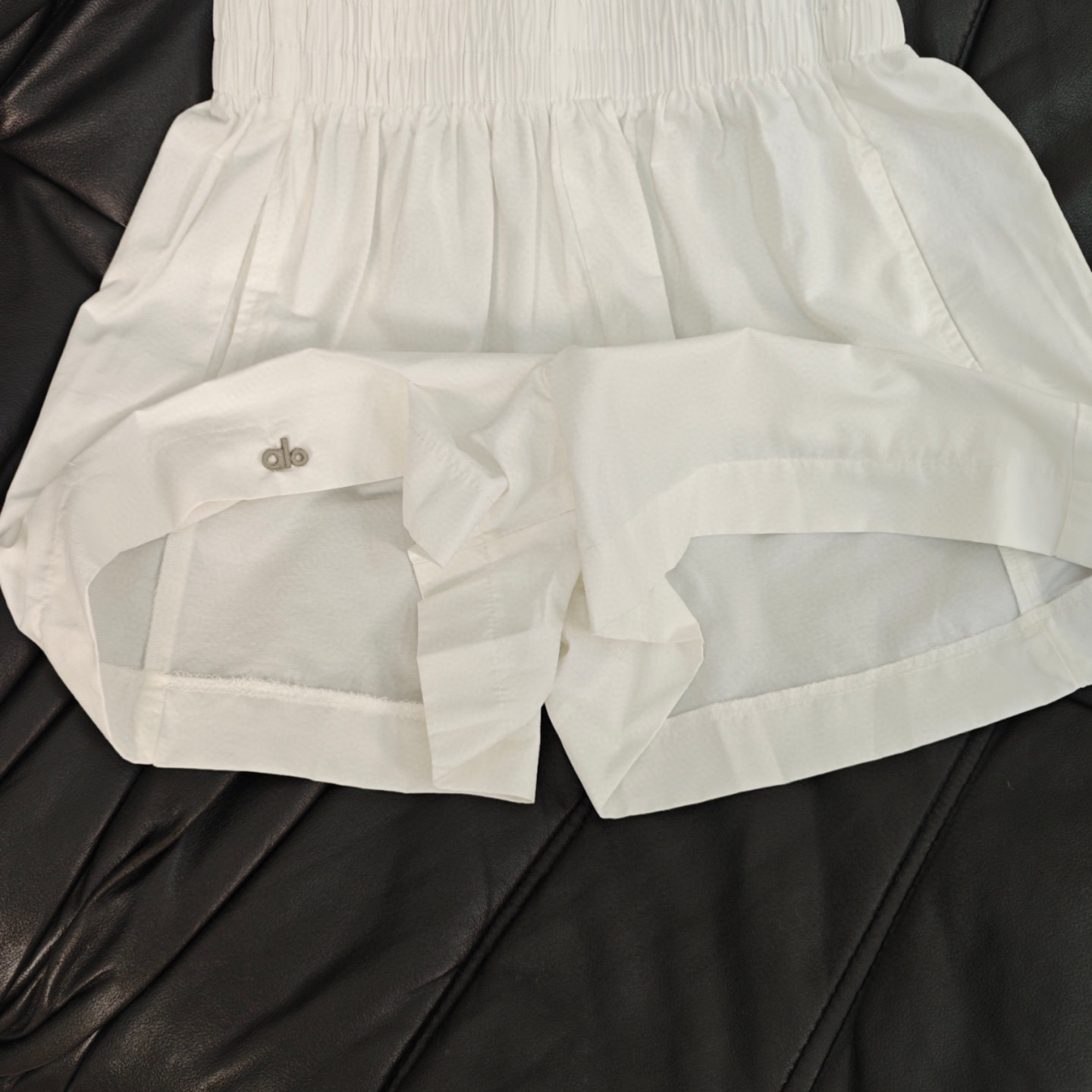 “Comfortable and Versatile Single-Size Female Suit with Light-Thirsty Fabric” - 图片 9