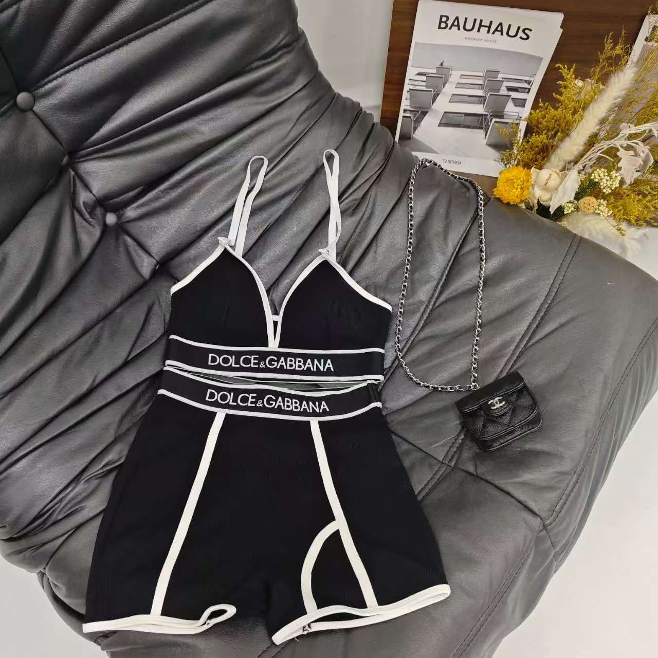 DG Women’s Hard-Core Suit: Sexy, Elegant, Classic Design, Comfortable Fabric - 图片 1
