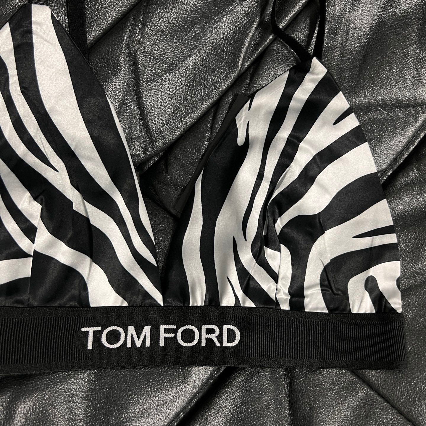 TOM FORD25 New Single-Rate Female Suit with Zebra Packaging - 图片 6