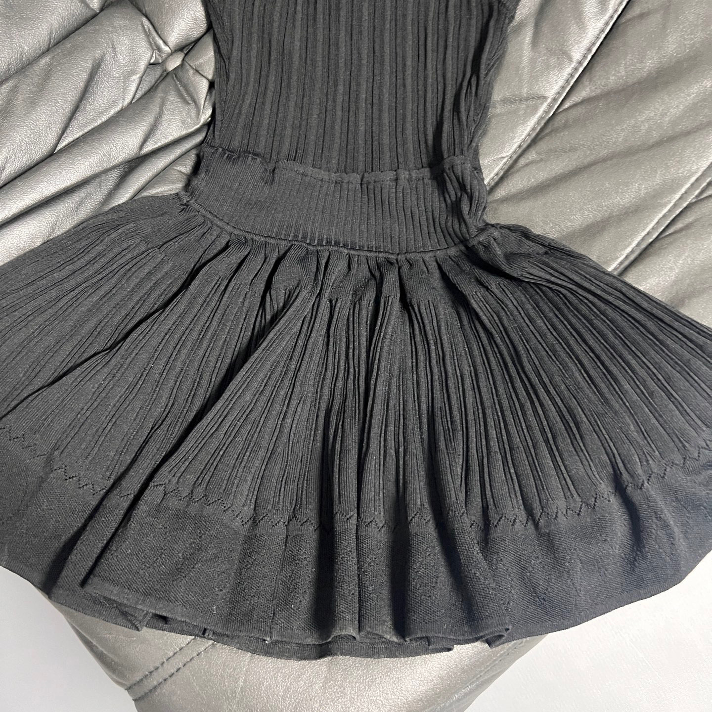 Elegant 25-Piece Dress for Single Women: Classic, Elegant, and Versatile Options - 图片 7