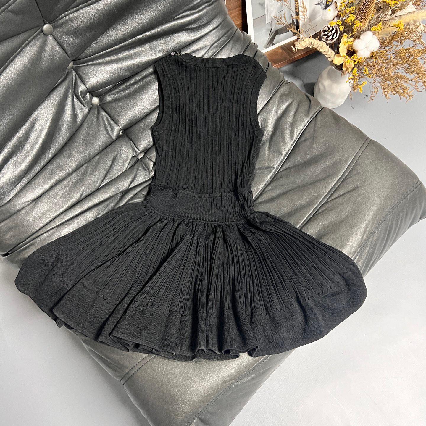 Elegant 25-Piece Dress for Single Women: Classic, Elegant, and Versatile Options - 图片 3