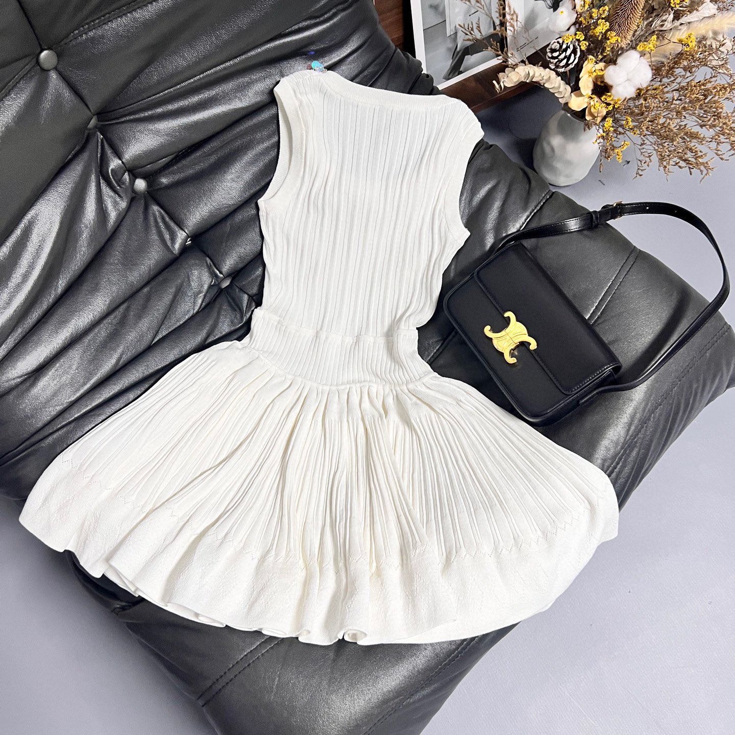 Elegant Wrinkled Design Dress Set for Independent Women: 25 Pieces, 3 Colors. - 图片 3