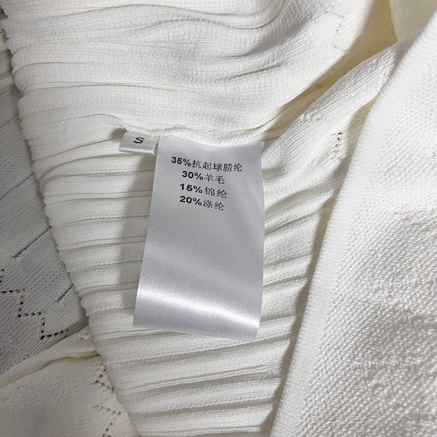Elegant Wrinkled Design Dress Set for Independent Women: 25 Pieces, 3 Colors. - 图片 9