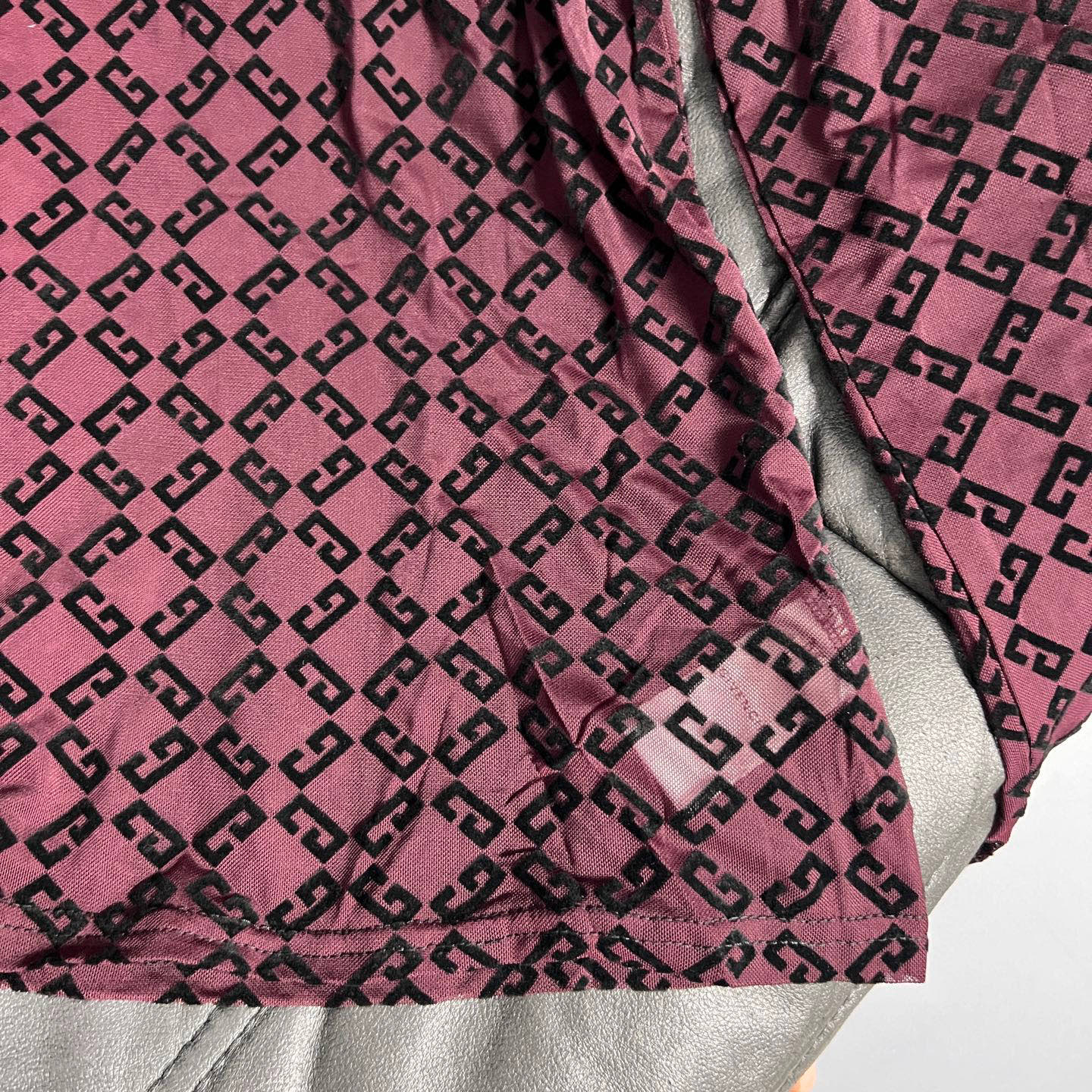 “Nebraska 25th Anniversary Single-Rate Female Suit in Classic Colors and Velvet Fabric” - 图片 5