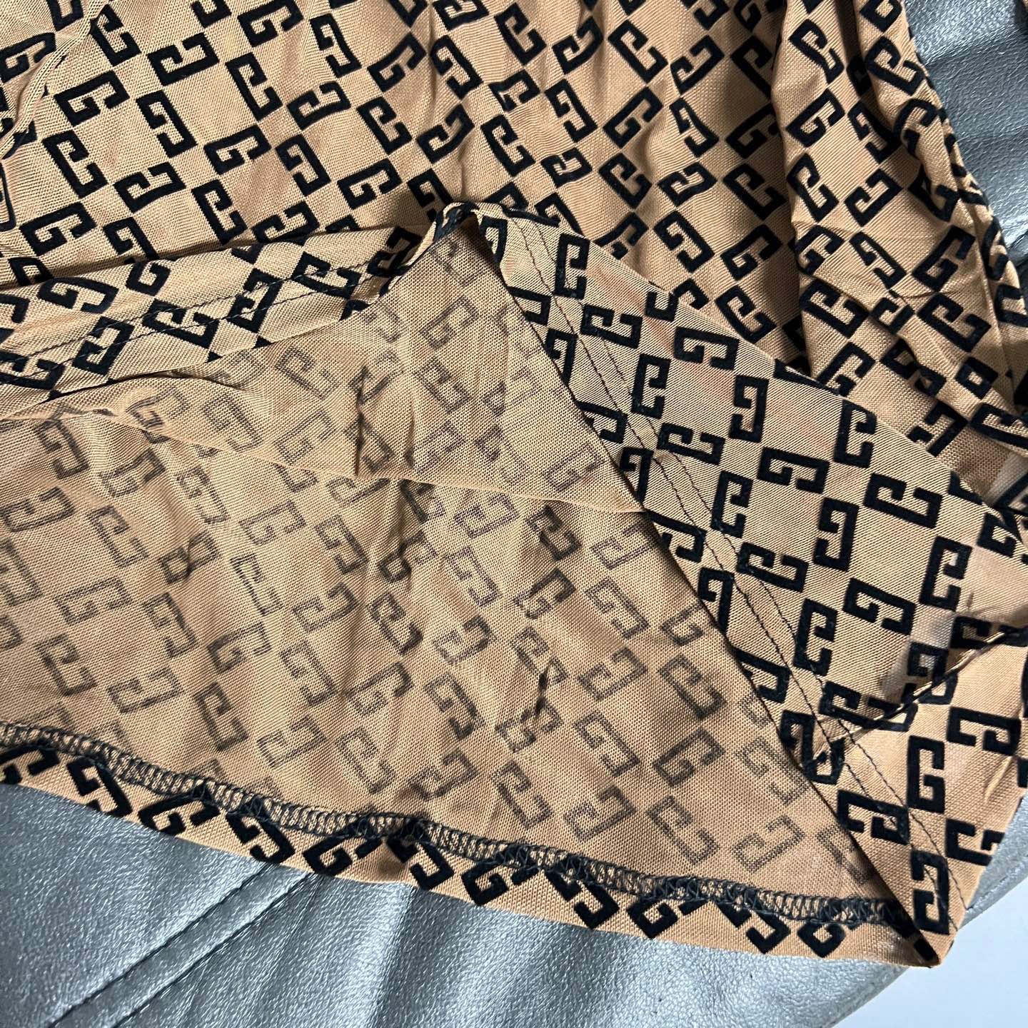 “25th New Nebraska Single-Rate Female Suit in Classic Colors: Black, White, Wine Red, Camel – Velvet Wear” - 图片 7