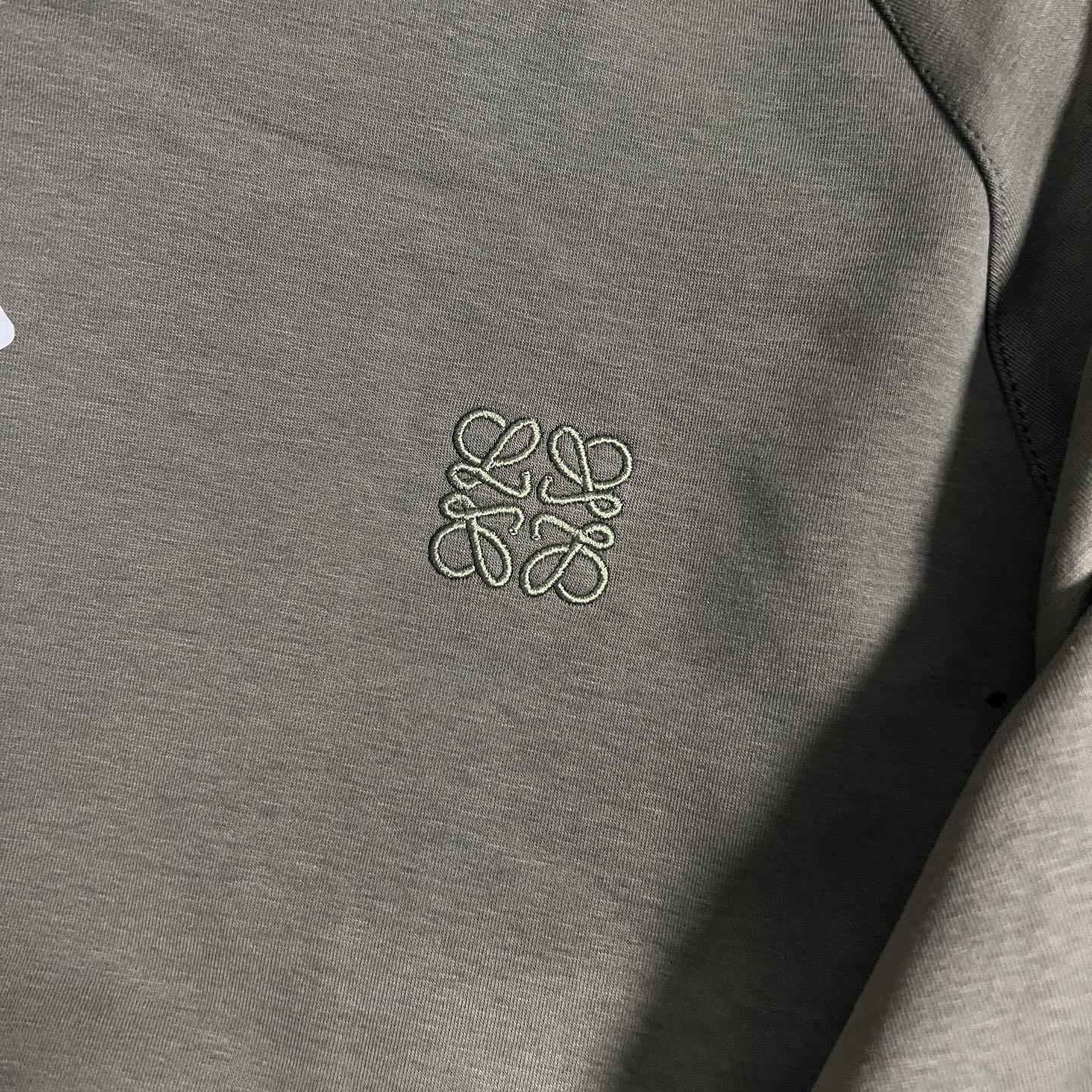 Olive Green Suit Set: Simple, Cozy, and Versatile for Daily Wear and Work – Sizes S, M, L - 图片 5