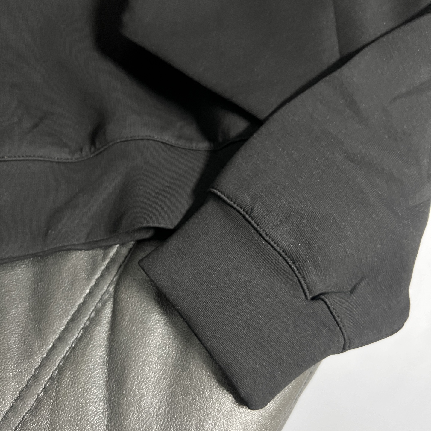 “Olive Green Single-Ass Female Suit Set for Daily Wear and Work – 25th Early Autumn Collection” - 图片 5