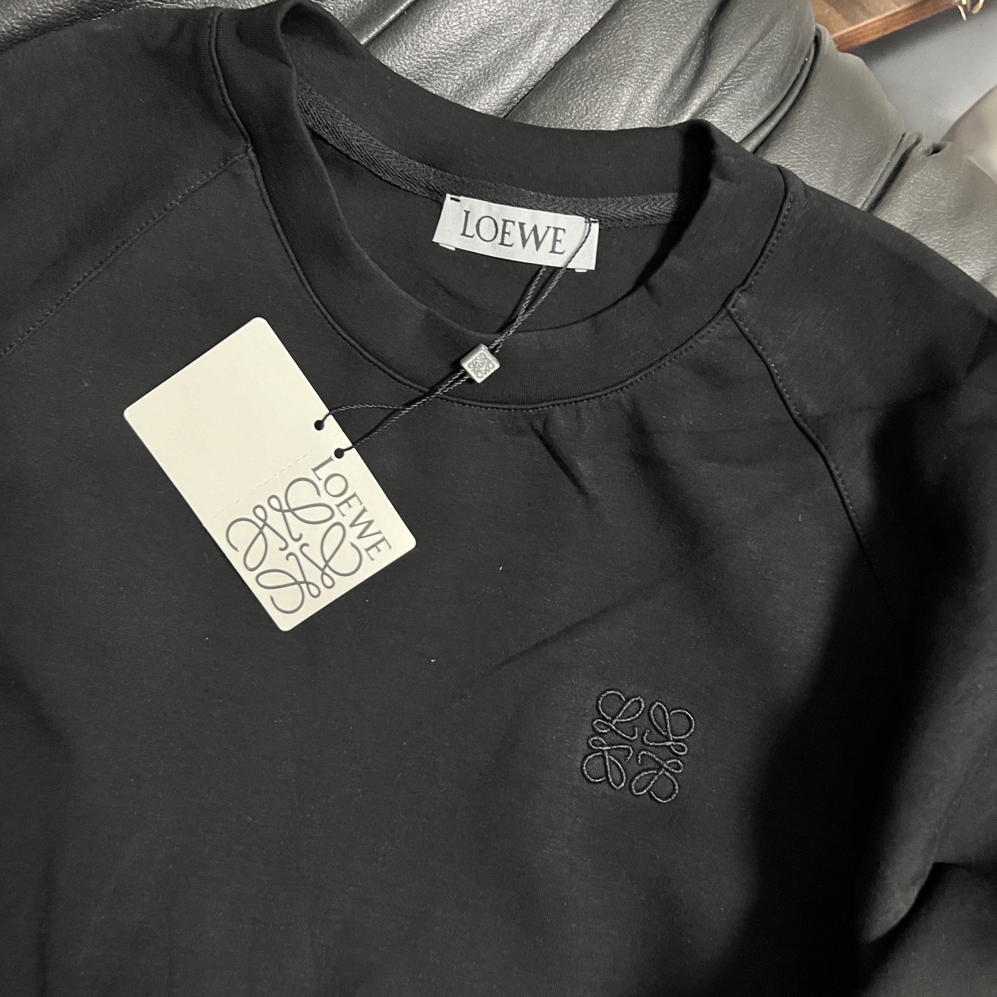 “Olive Green Single-Ass Female Suit Set for Daily Wear and Work – 25th Early Autumn Collection” - 图片 4