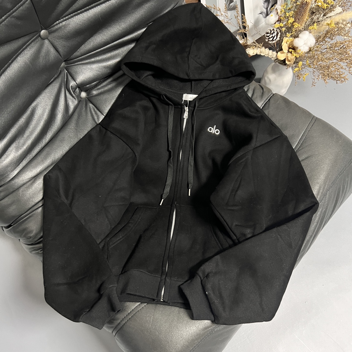 “New Edition Women’s Suit for Autumn and Winter: Stylish and High-Quality Single Hard-Core Design”