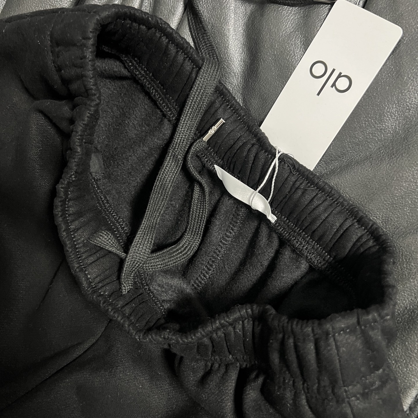 Zalo25 Autumn Collection: Single-Size Female Suit with Landnut Pants for Fall and Winter Fashion - 图片 4