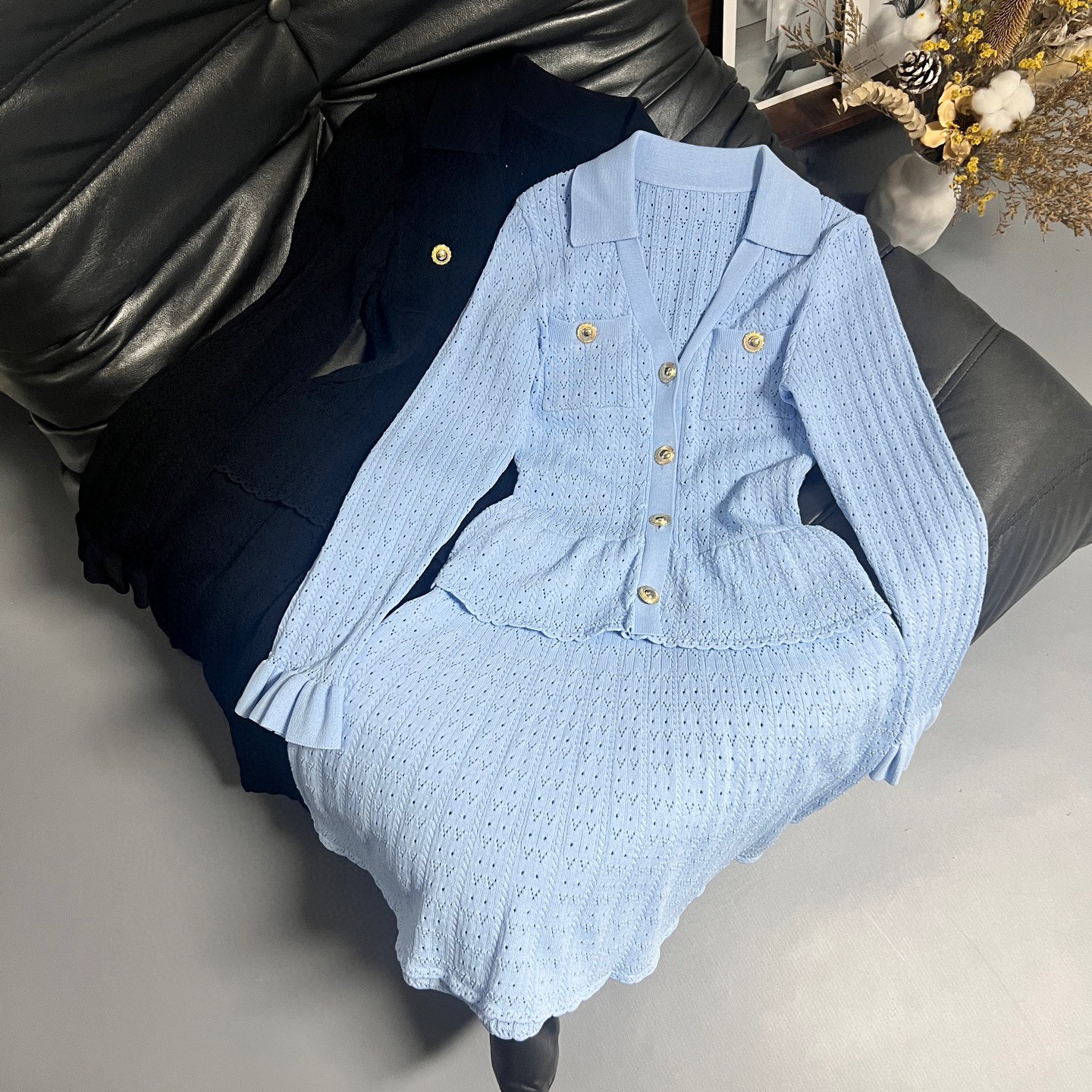 “New Self-Portrait Single-Size Female Suit with Bouquets and Gold Buttons” - 图片 1