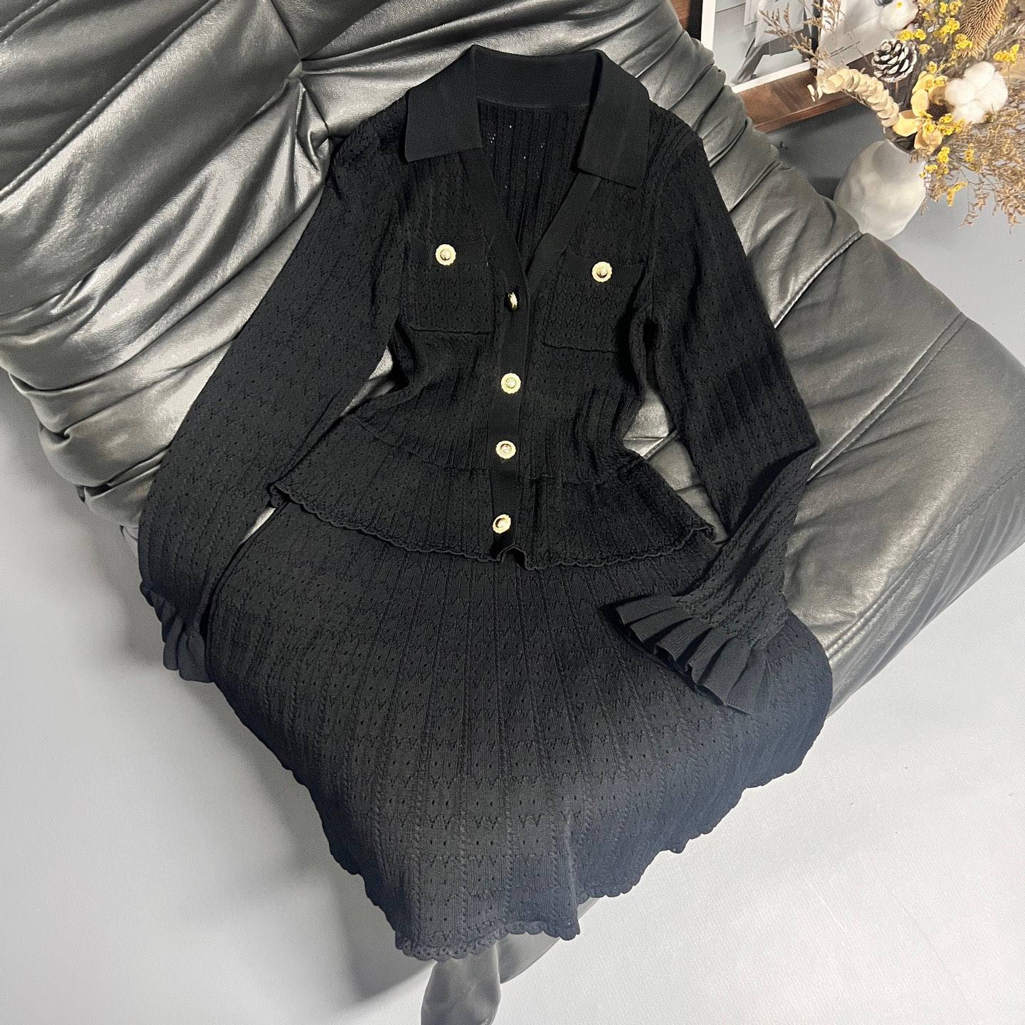 “New Self-Portrait Single-Size Female Suit with Bouquets and Gold Buttons” - 图片 2