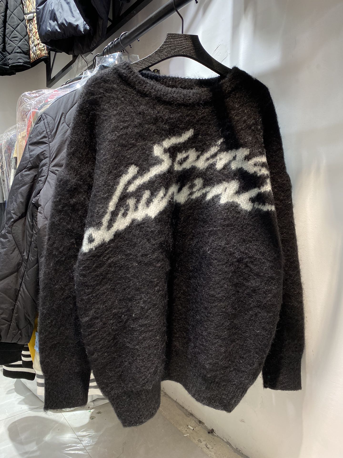 YSL suéter de manga larga de punto jacquard con letras de mohair, mohair original, tela teñida a medida, cepi…