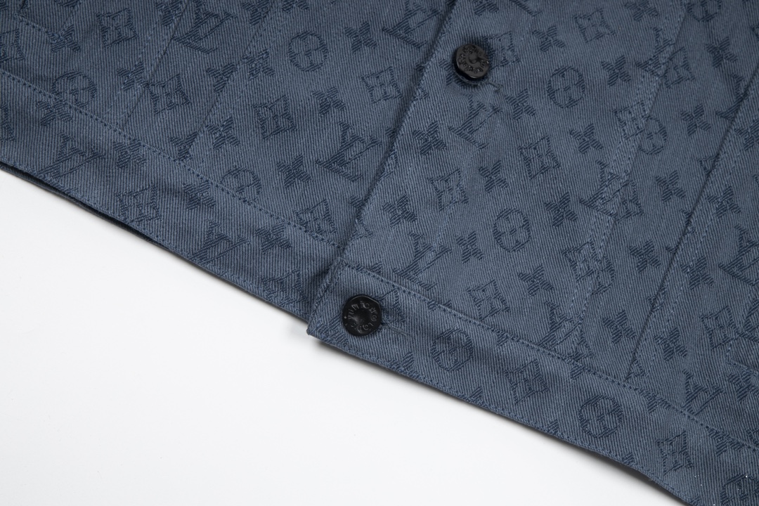 Louis Vuitton Cowboy Jacket: Classic Logo Design, High Quality, Asian Style. - 图片 8