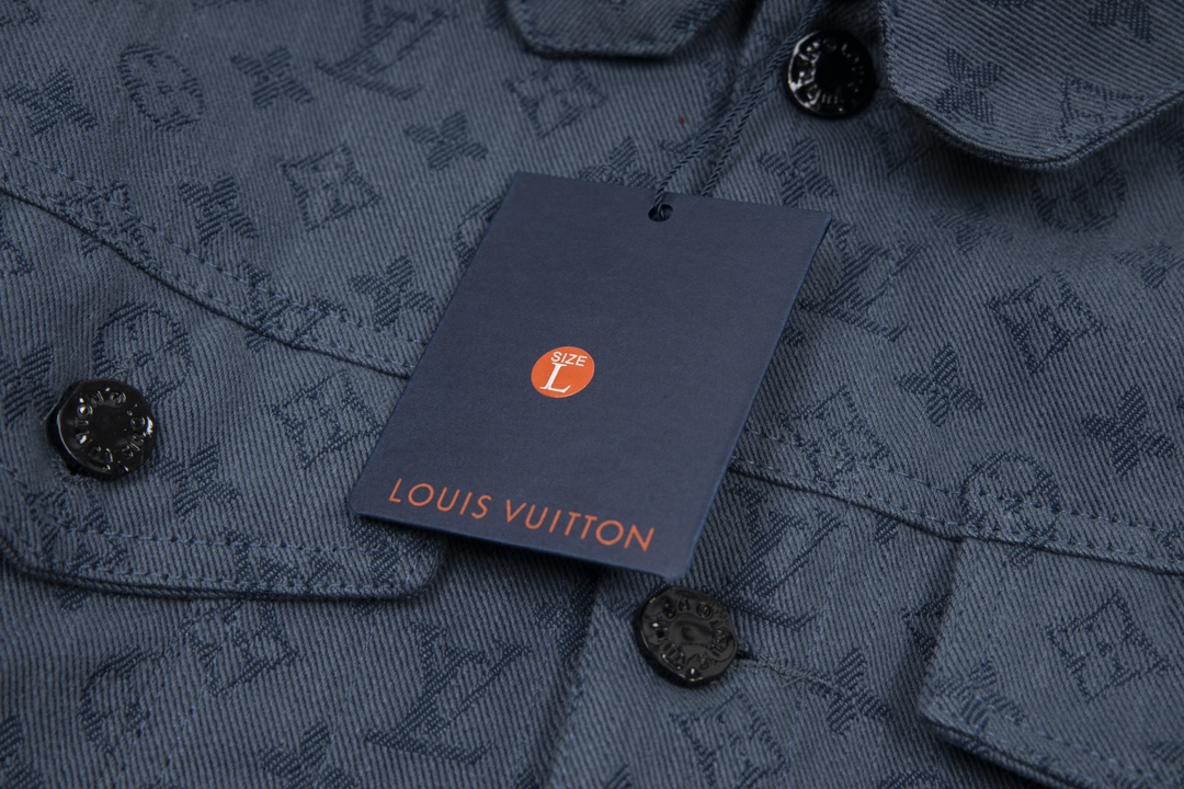 Louis Vuitton Cowboy Jacket: Classic Logo Design, High Quality, Asian Style. - 图片 6