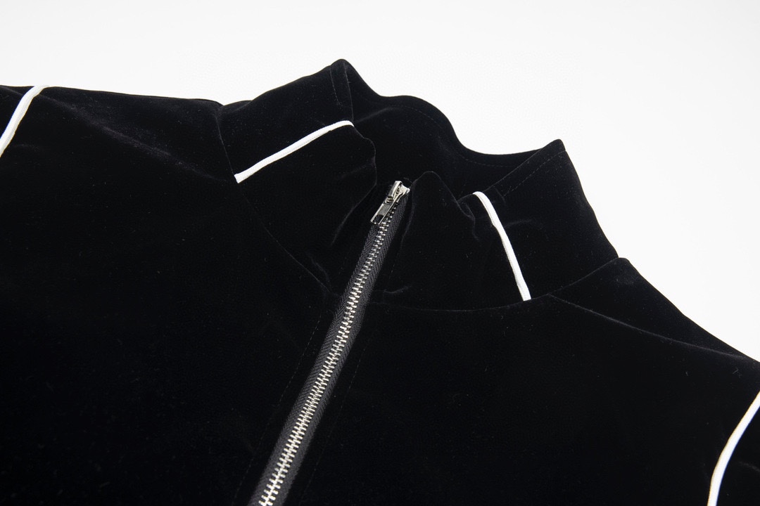 Celine 2022: New Black Velvet Jacket in Various Sizes and Colors - 图片 3