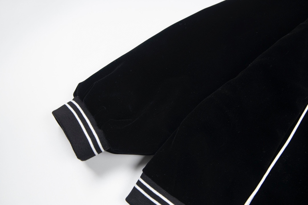 Celine 2022: New Black Velvet Jacket in Various Sizes and Colors - 图片 6