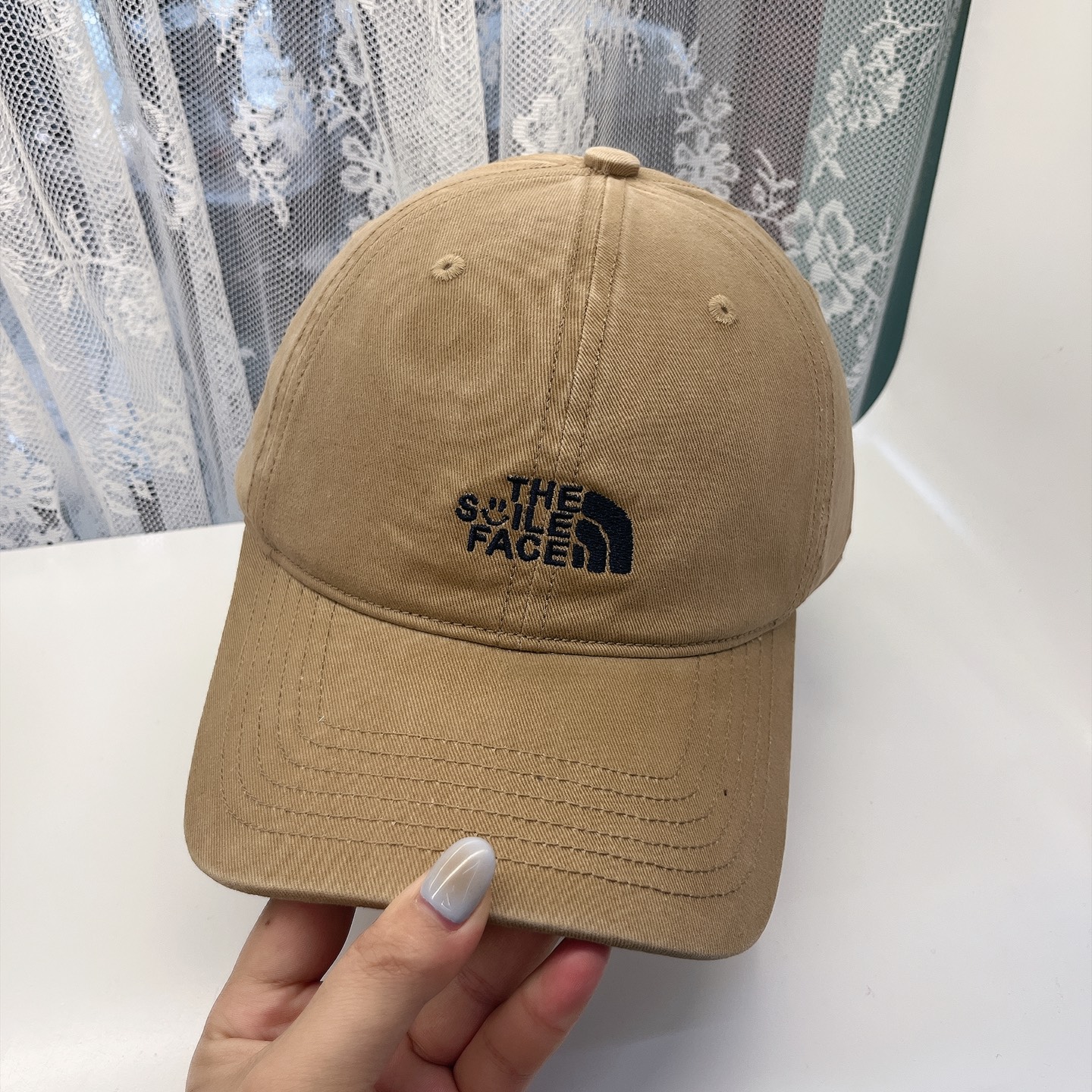 
北面♥️棒球帽🧢官网新品棒球帽，原单品质火爆来袭 。🎩 工艺非常精美 高档大气上档次！低调奢华，方便携