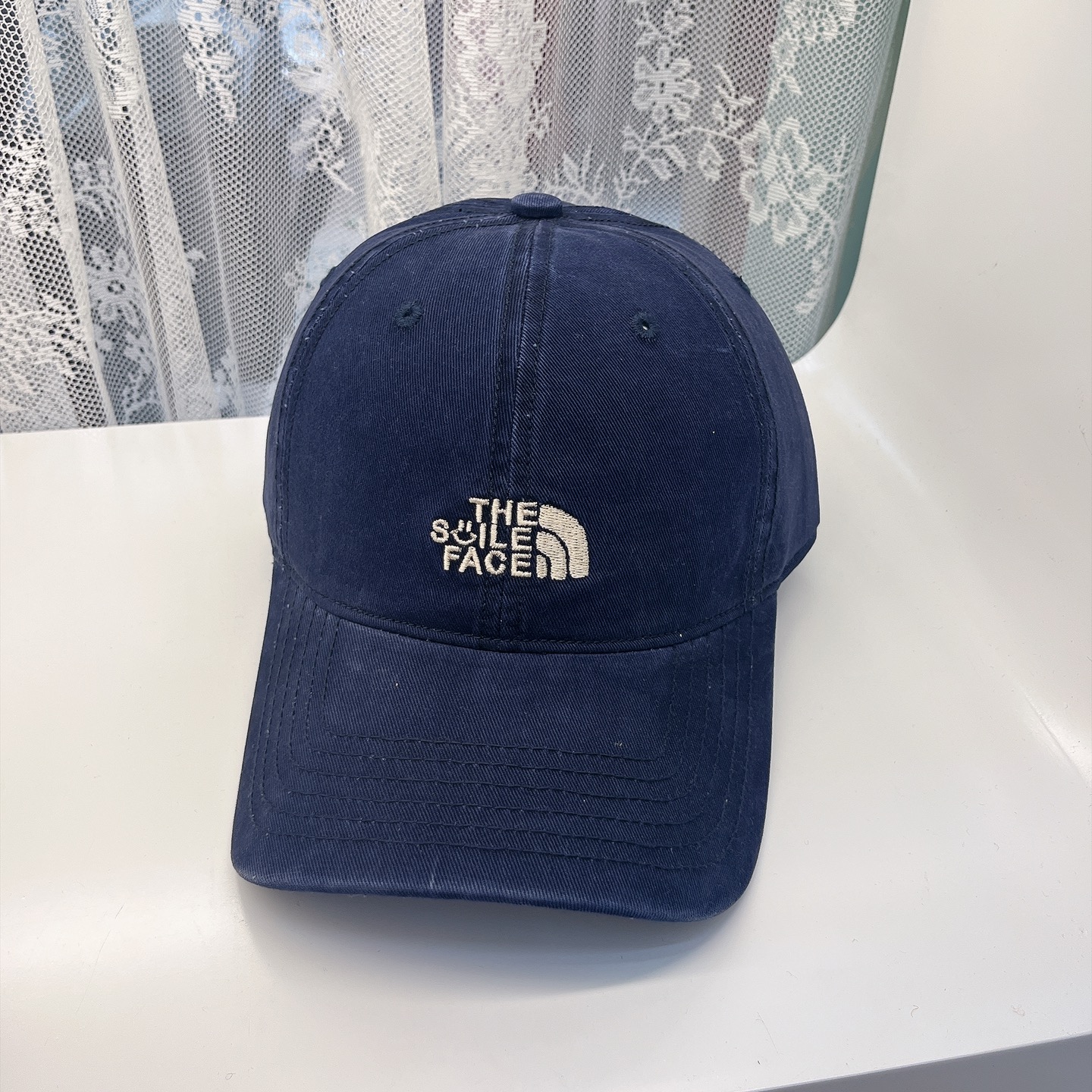 
北面♥️棒球帽🧢官网新品棒球帽，原单品质火爆来袭 。🎩 工艺非常精美 高档大气上档次！低调奢华，方便携