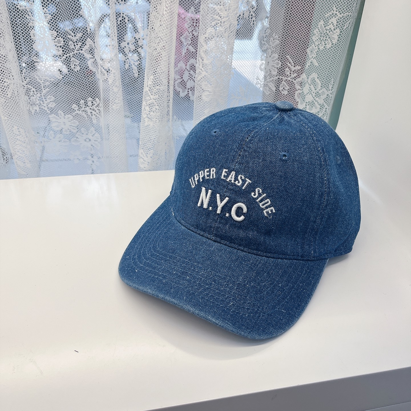 
潮牌🧢官网新品，棒球帽，原单品质火爆来袭 。🎩 工艺非常精美 高档大气上档次！低调奢华，方便携带！跑量