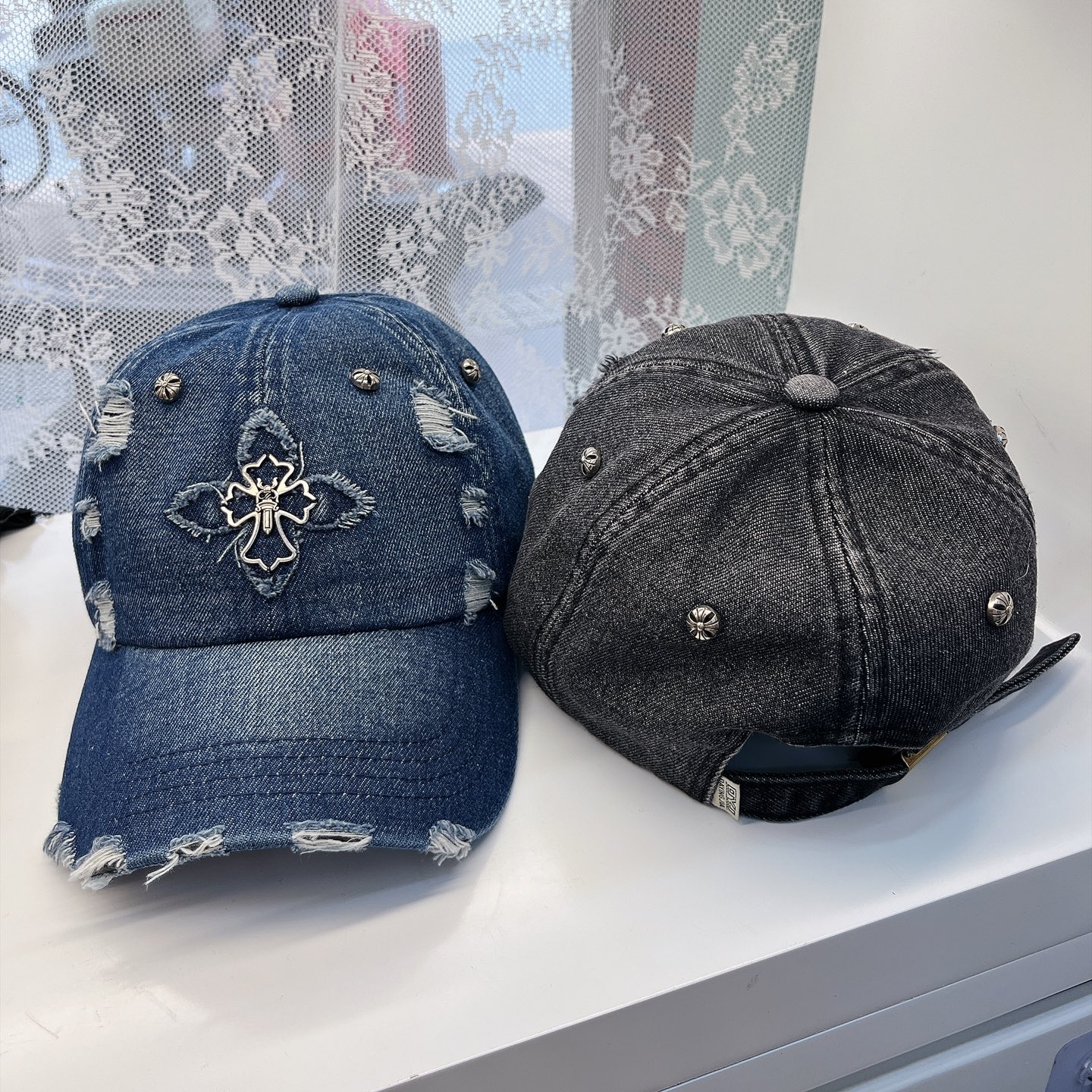  克罗心最新时尚前卫的休闲设计风格，戴上头就是这样好看看哦，做工精细，男女同款！