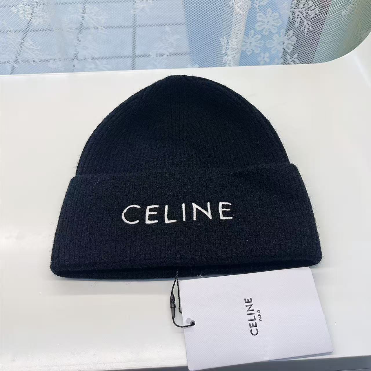 NO:580251,New Celine woolen hat, fisherman hat, baseball cap, knitted hat, hat, celine, espadrilles, hats19860909新款赛琳毛线帽帽子渔夫帽棒球帽针织帽,帽子,celine,espadrilles,hats,hat