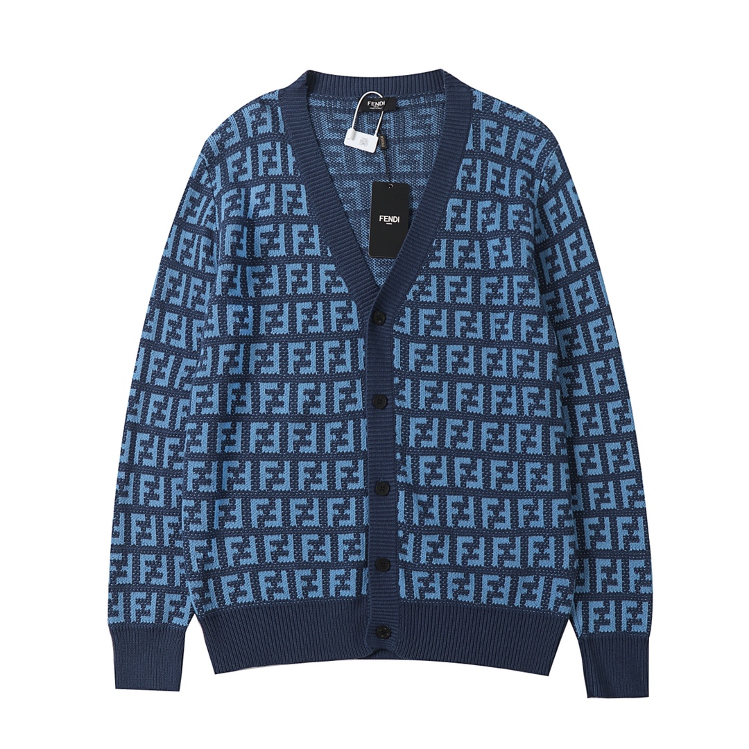 Fendi 24秋冬新款开衫毛衣 采用48支棉纱，提花工艺，撞色FF图案制成， 肩线做缝处均内加弹力嵌条，经得起多次反复穿洗不变形。材质本身具有的延展性与回弹力 尺码：XS S M L