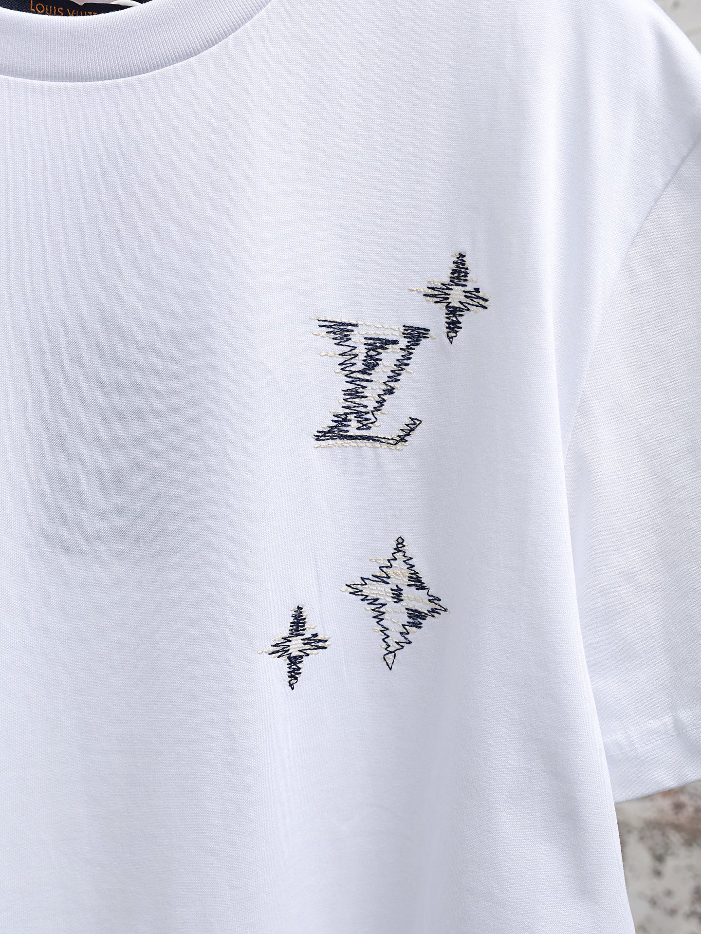 Louis Vuitton 高版本LOUIS VUITTON FW26 早秋系列 短袖圆领Monogram印花 T恤