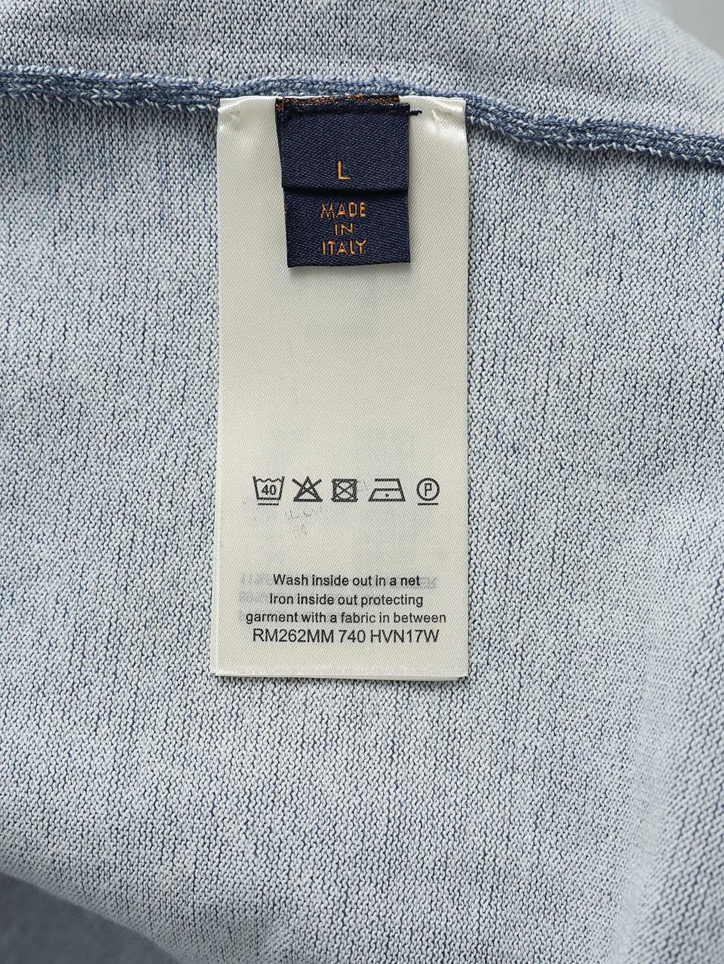 Louis Vuitton 460（高版本）LOUIS VUITTON FW26 早秋系列 Monogram印花牛仔拼接针织圆领衫 T恤