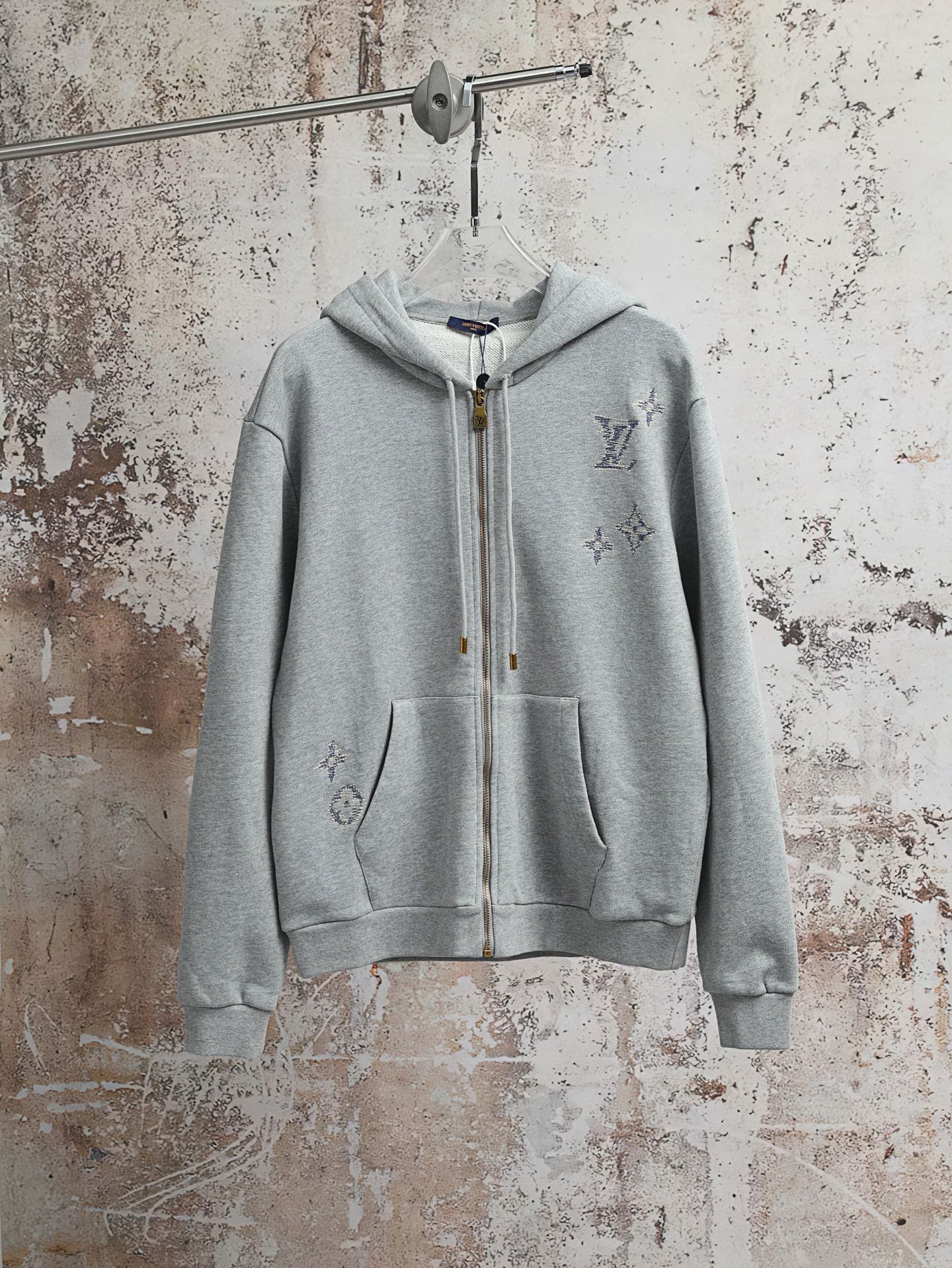 P215 (Versión alta) LOUIS VUITTON 26FW Sudadera con capucha y cremallera con logotipo bordado ●Comprada original por 14…