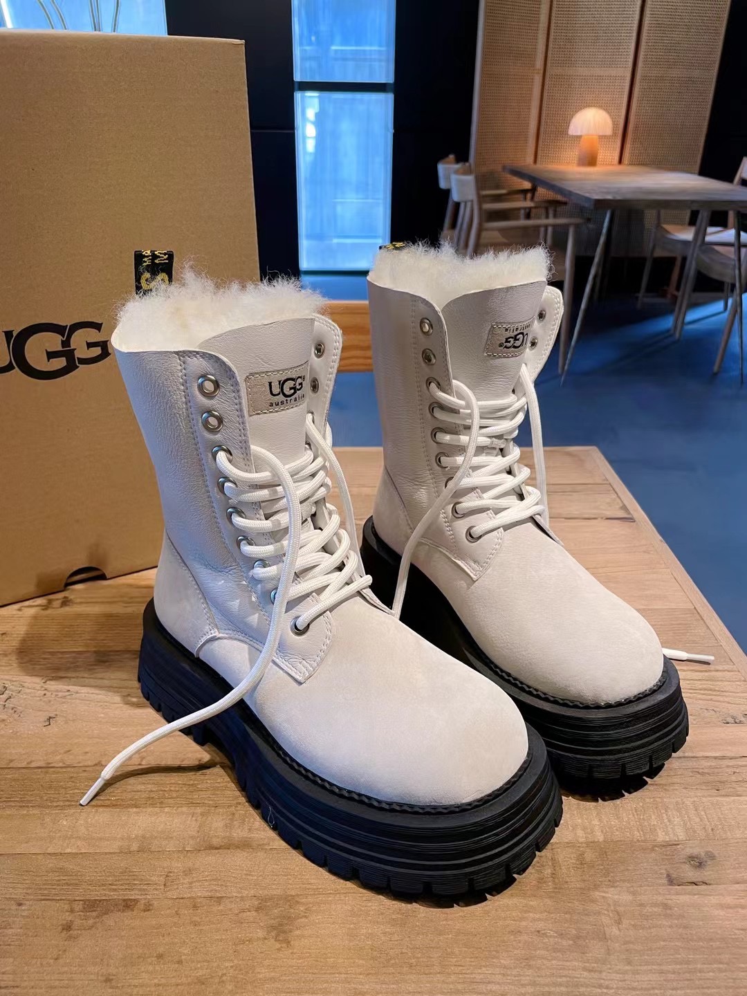 [UGG Women