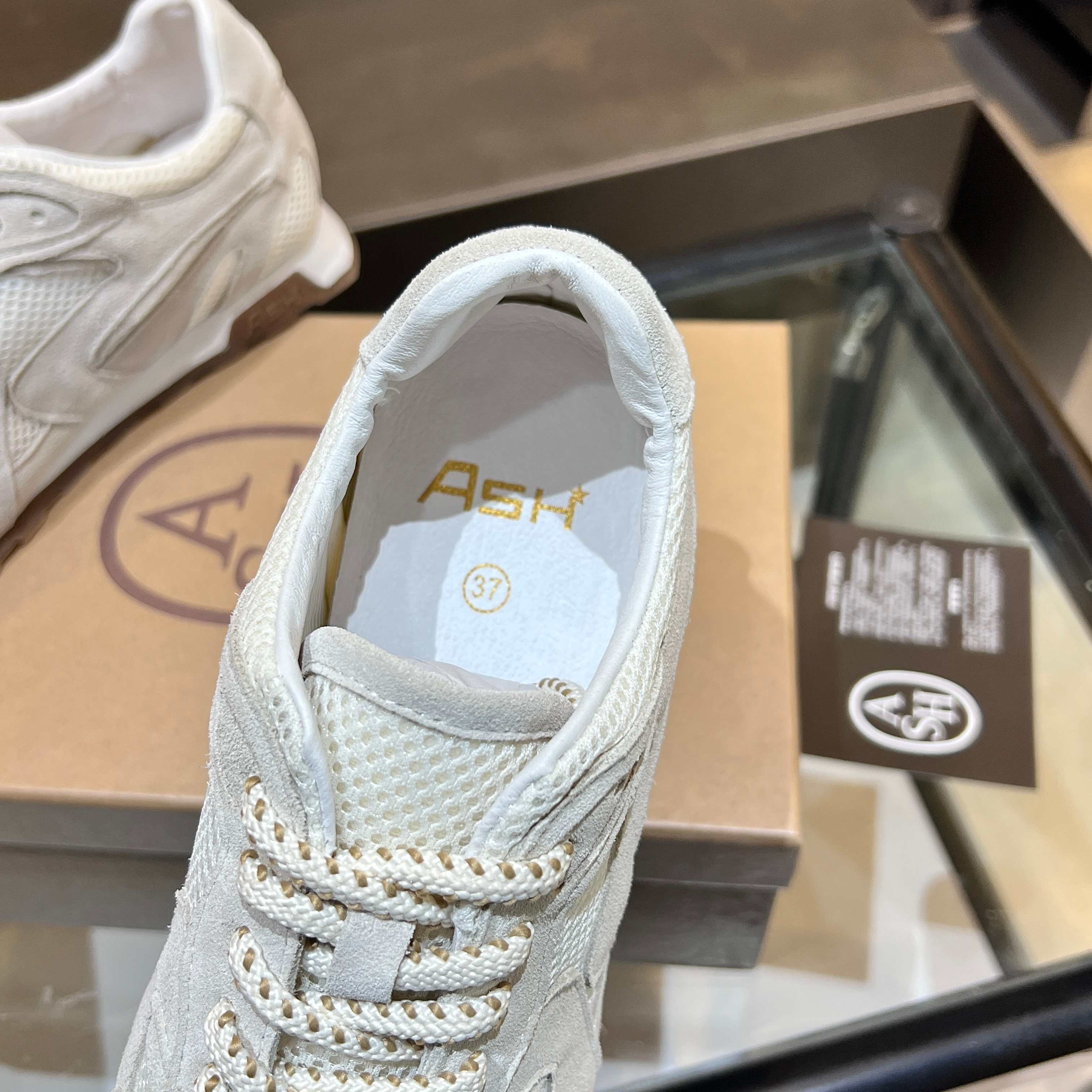 New Ash Number 2502: Kasar-Skin Shoes with Zirconium Fabric and Rubber Soles - 图片 4