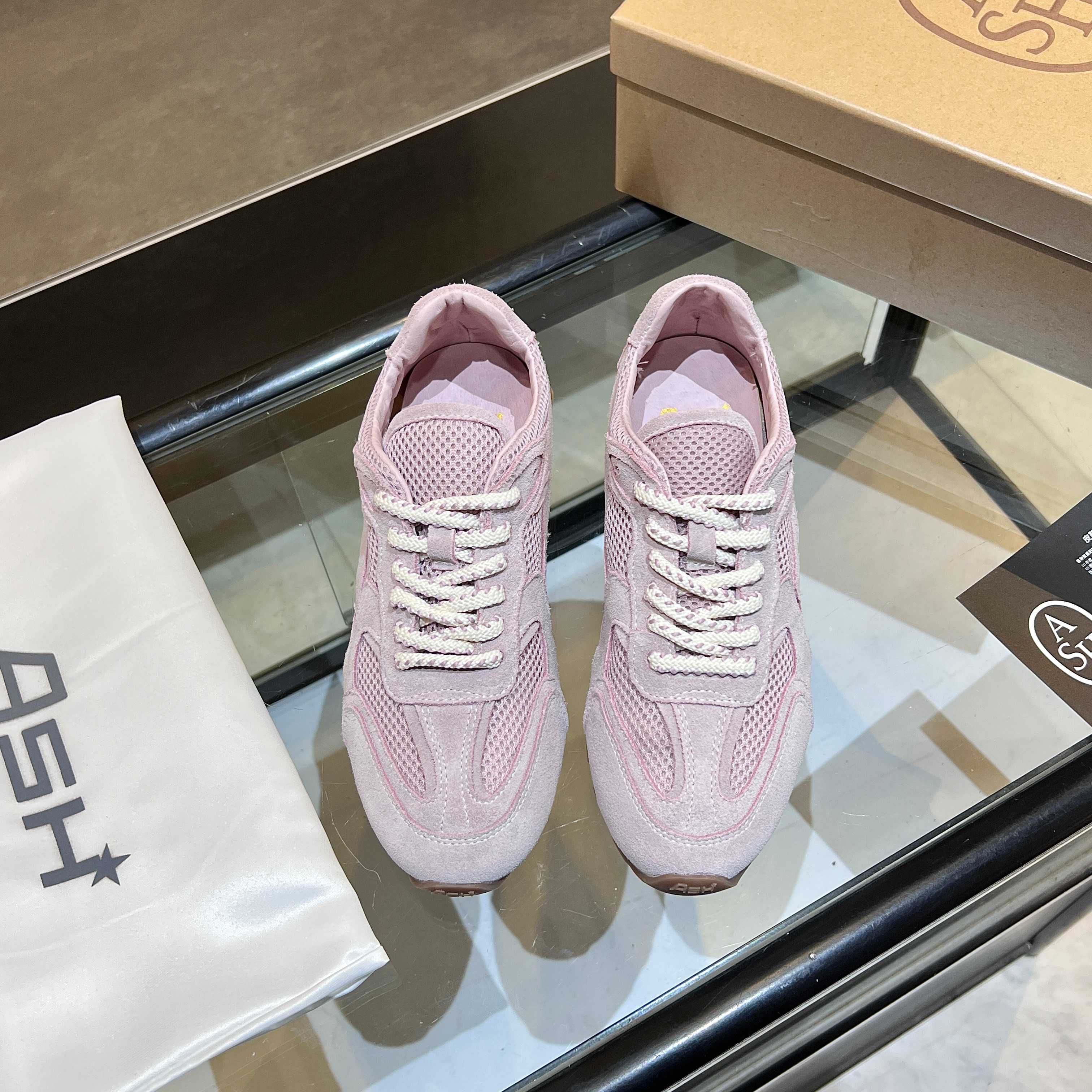 New Ash Number 2502: Zirconium Fabric Shoes with Pig Skin Inner Soles. - 图片 8