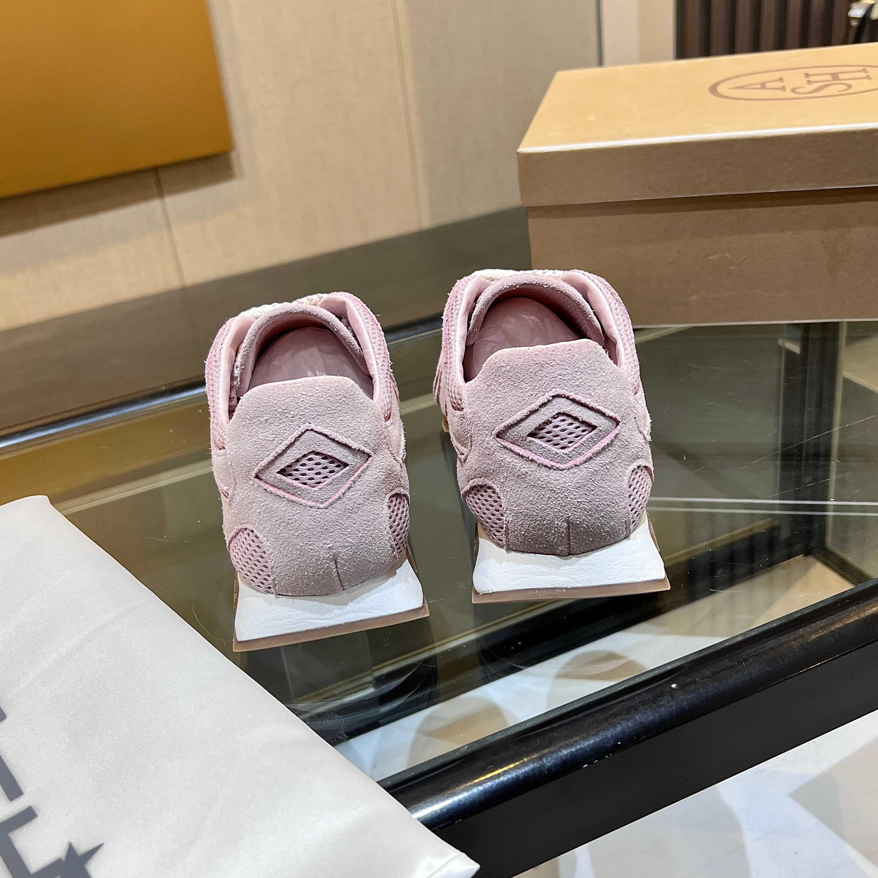 New Ash Number 2502: Zirconium Fabric Shoes with Pig Skin Inner Soles. - 图片 5