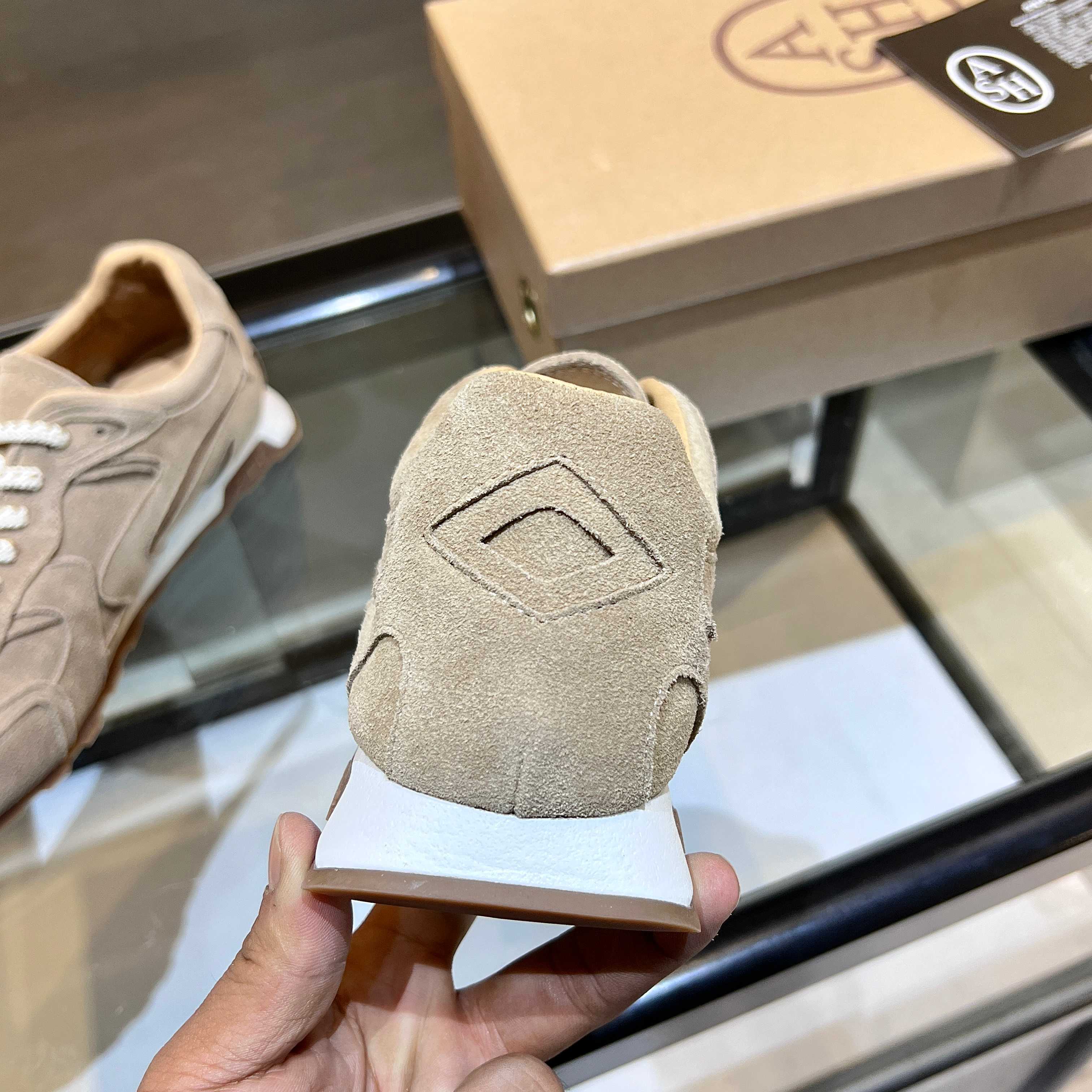 New Ash Number 2502: Kasar-Skin Shoes with Cow Velvet, Rubber Soles. - 图片 5
