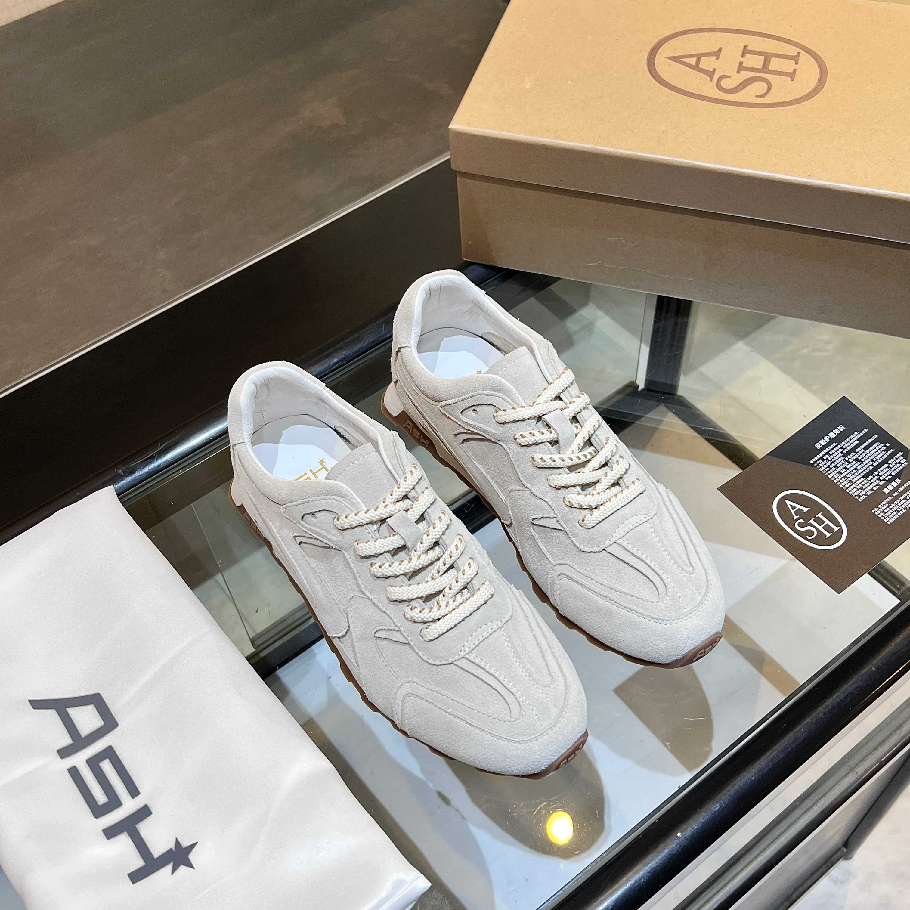 New Ash Number 2502: Kasar-Skin Shoes with Cow Velvet and Rubber Soles. - 图片 7