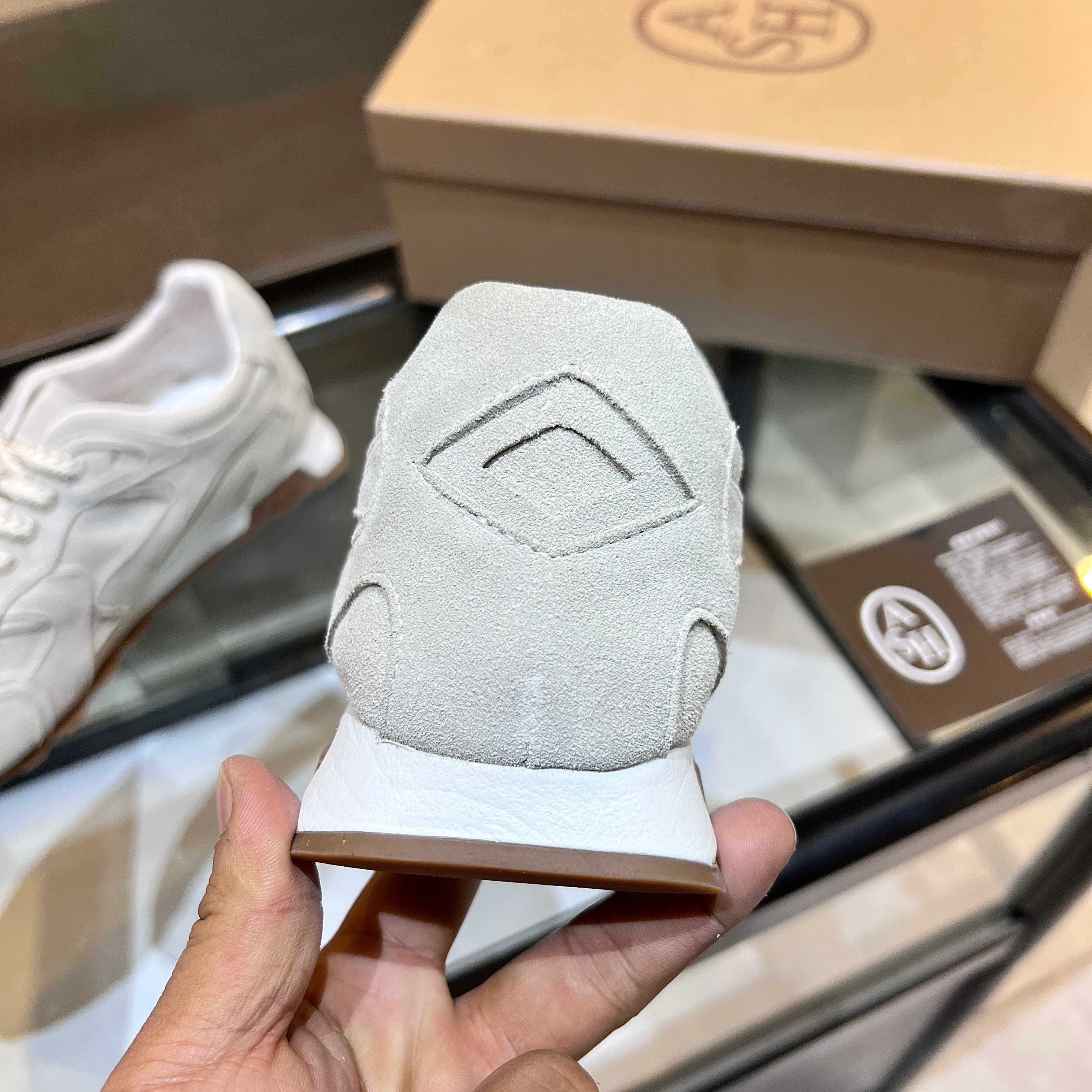 New Ash Number 2502: Kasar-Skin Shoes with Cow Velvet and Rubber Soles. - 图片 5