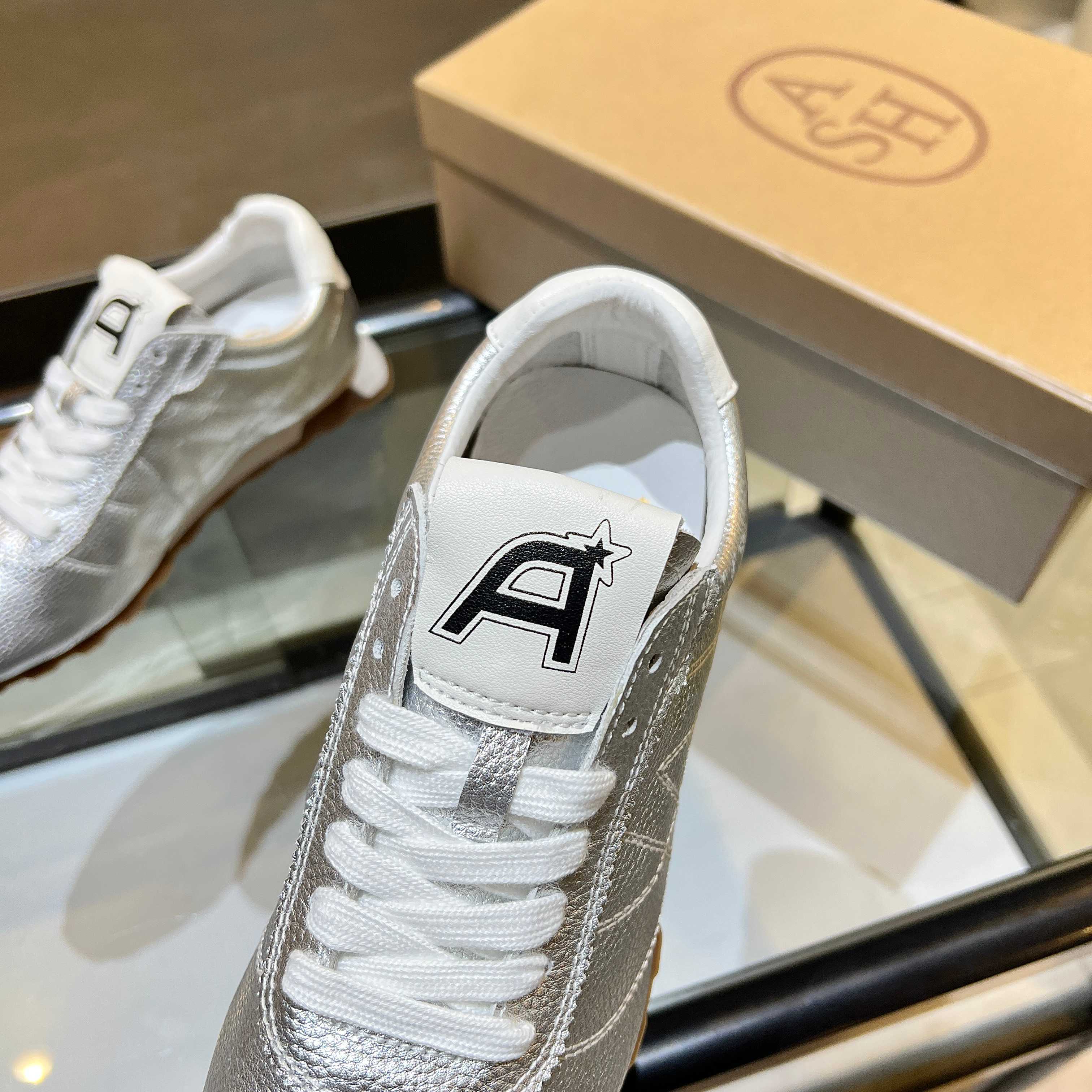 New Ash Number 2505: Kasar Skin Cracker Shoes with Rubber Soles. - 图片 3