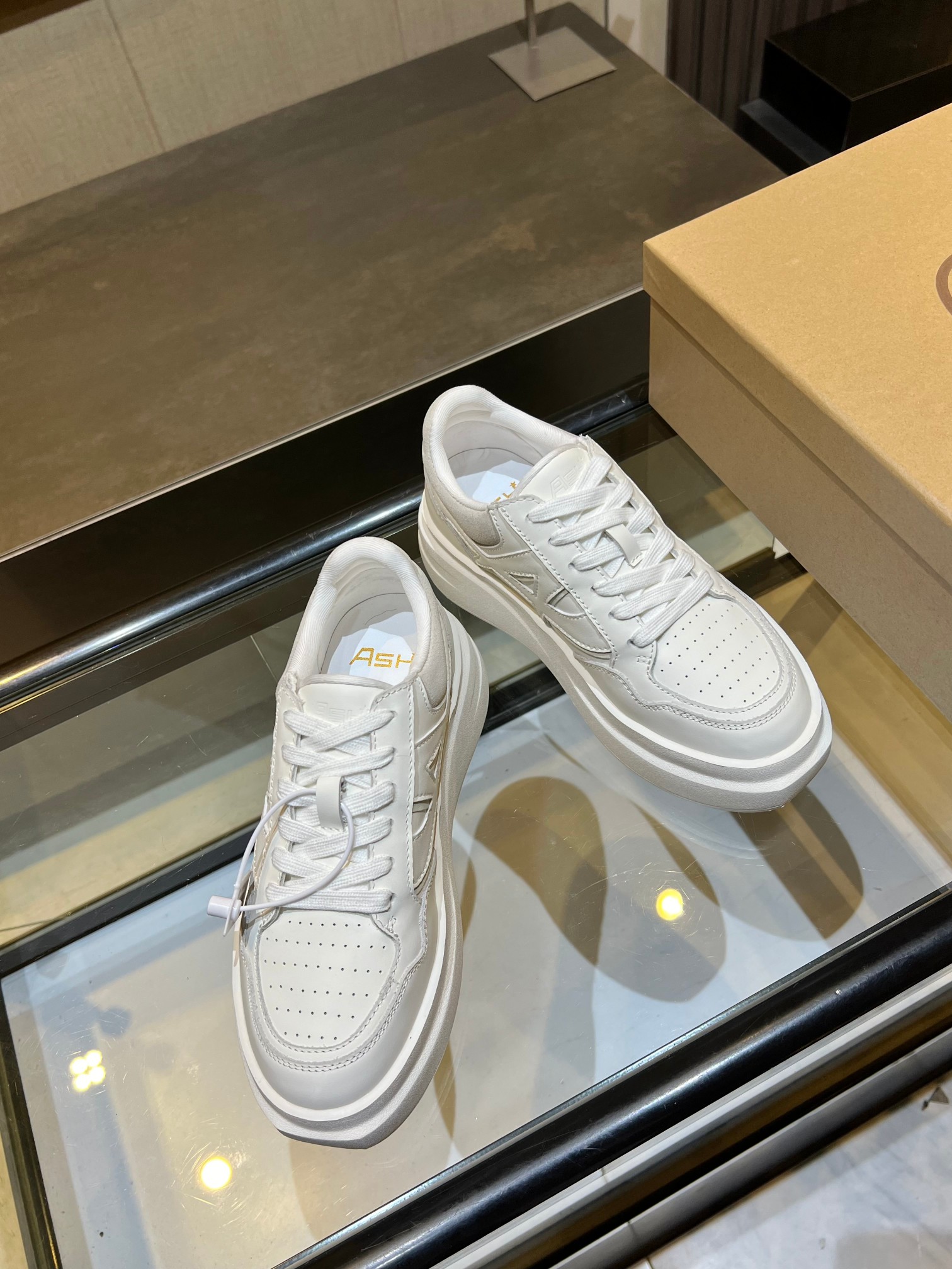 ASH Star-Embossed Leather Sneakers - Stylish, Comfortable, and Breathable 8 a1743054582636 2575