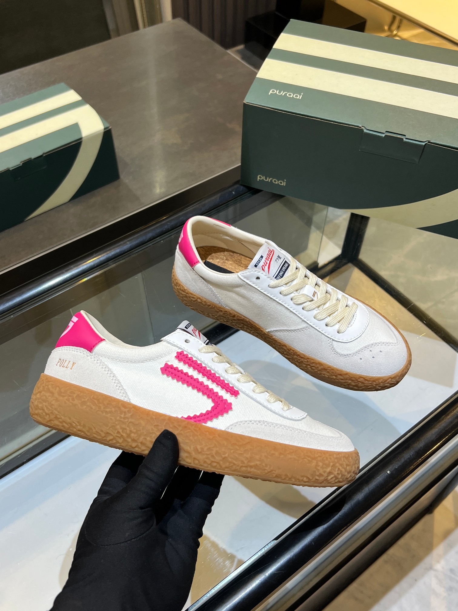 NO:725398,puraai original cloth and leather Forrest Gump shoes 25 autumn soft leather breathable color matching casual shoes lightweight thick-soled casual shoes Upper: cowhide + cloth Lining: sheepskin Foot pads: tree grain microfiber Outsole: rubber Size: 35-40, casual shoes/sports shoes, sneakers, cowhide, sheepskin19860909puraai原单布拼皮阿甘鞋25秋款软皮透气拼色休闲鞋轻便厚底休闲鞋 鞋面:牛皮+布面 内里:羊皮 垫脚:树纹超纤 大底:橡胶 码数:35-40,休闲鞋/运动鞋,sneakers,cowhide,sheepskin,Women's Shoes