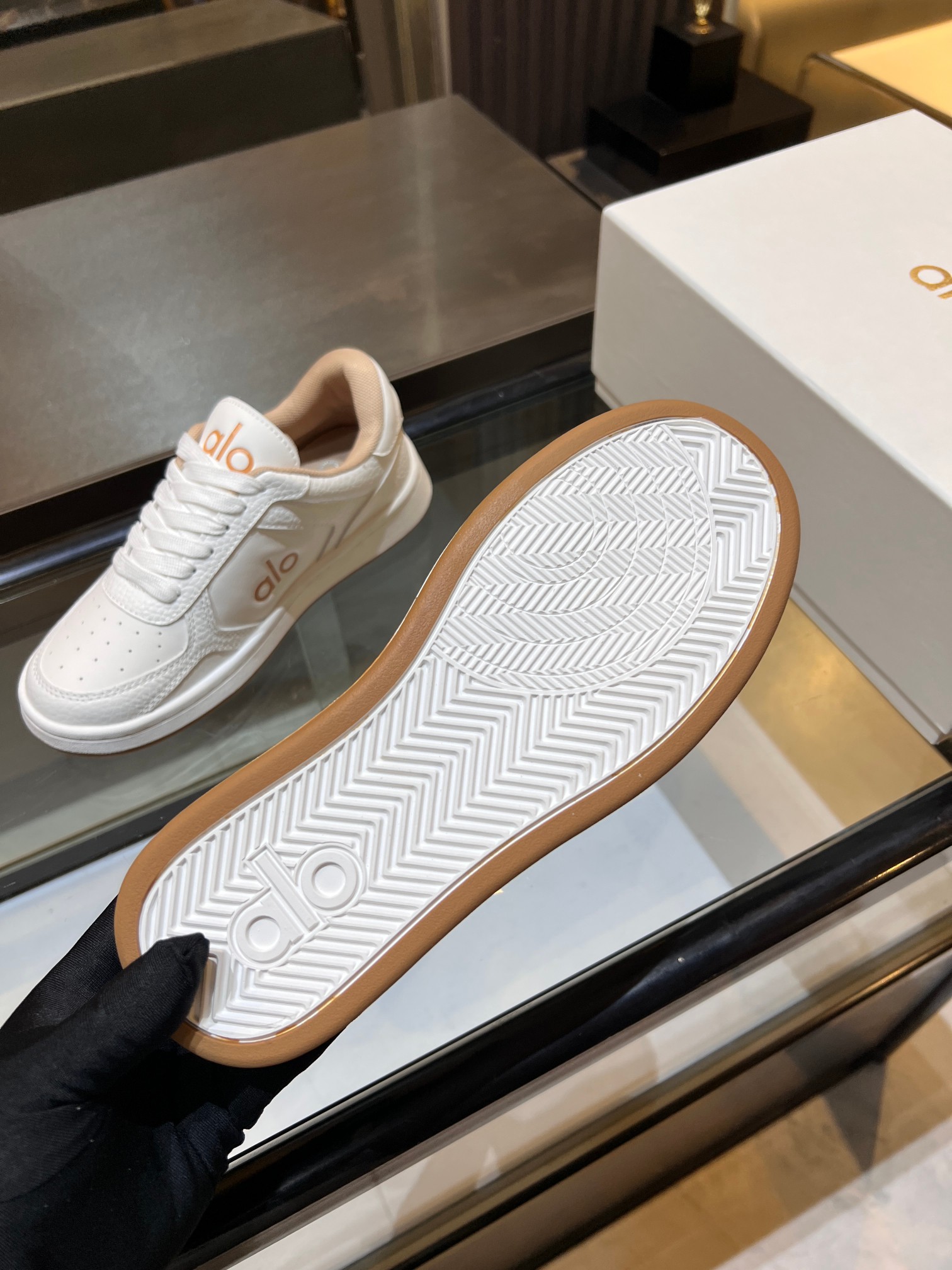 Comfortable Women’s Shoes with Original Skin Plate and Rubber Sole, Towel Interior. - 图片 6