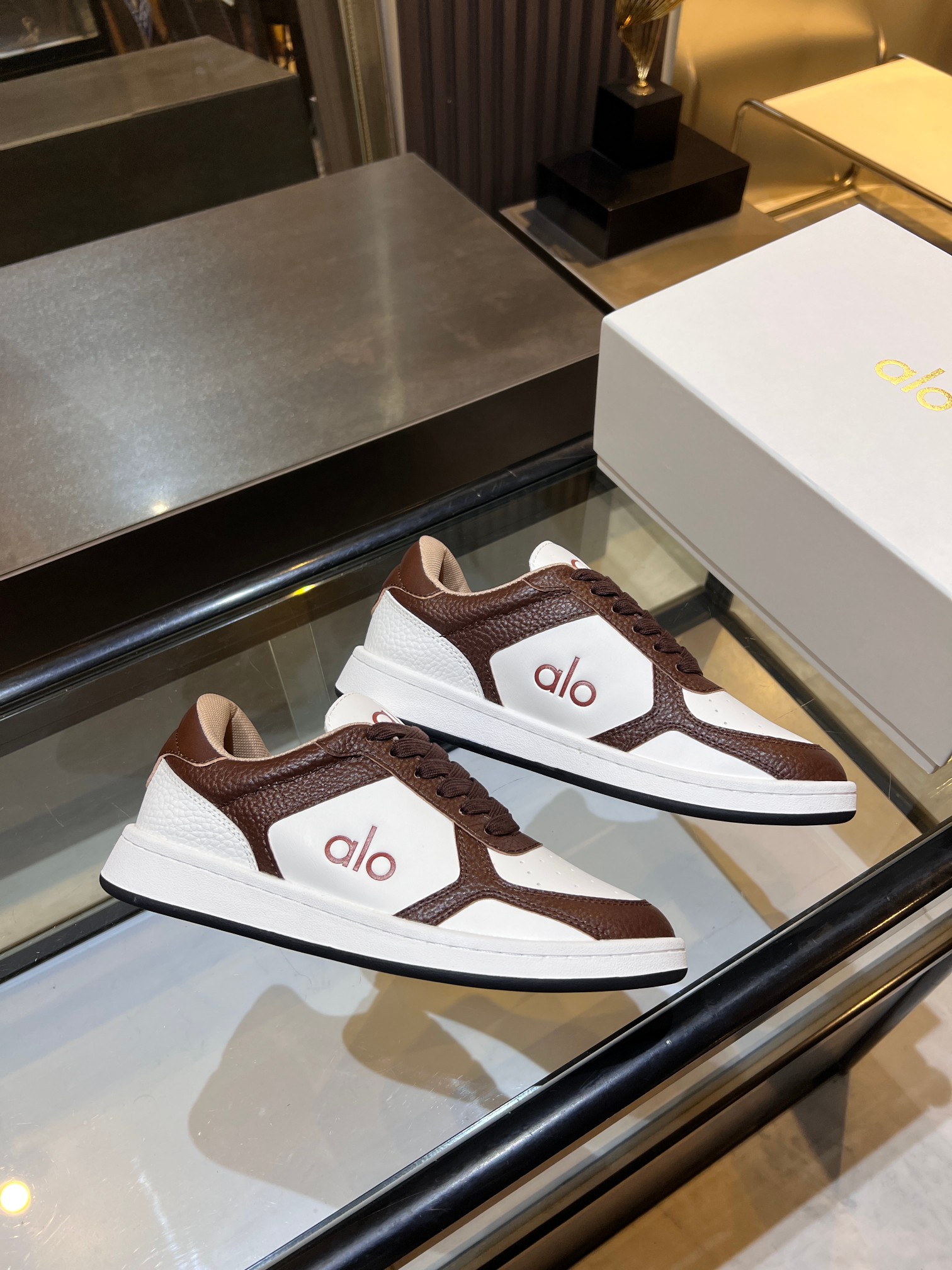 Comfortable Women’s Shoes with Original Skin Plate and Rubber Sole, Towel Interior. - 图片 7