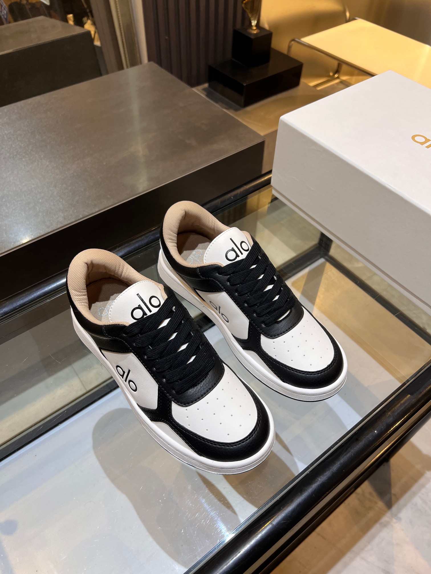 “Original Skin Women’s Shoes: Super Comfy Rubber Sole, Towel Lining, Sizes 35-41” - 图片 7