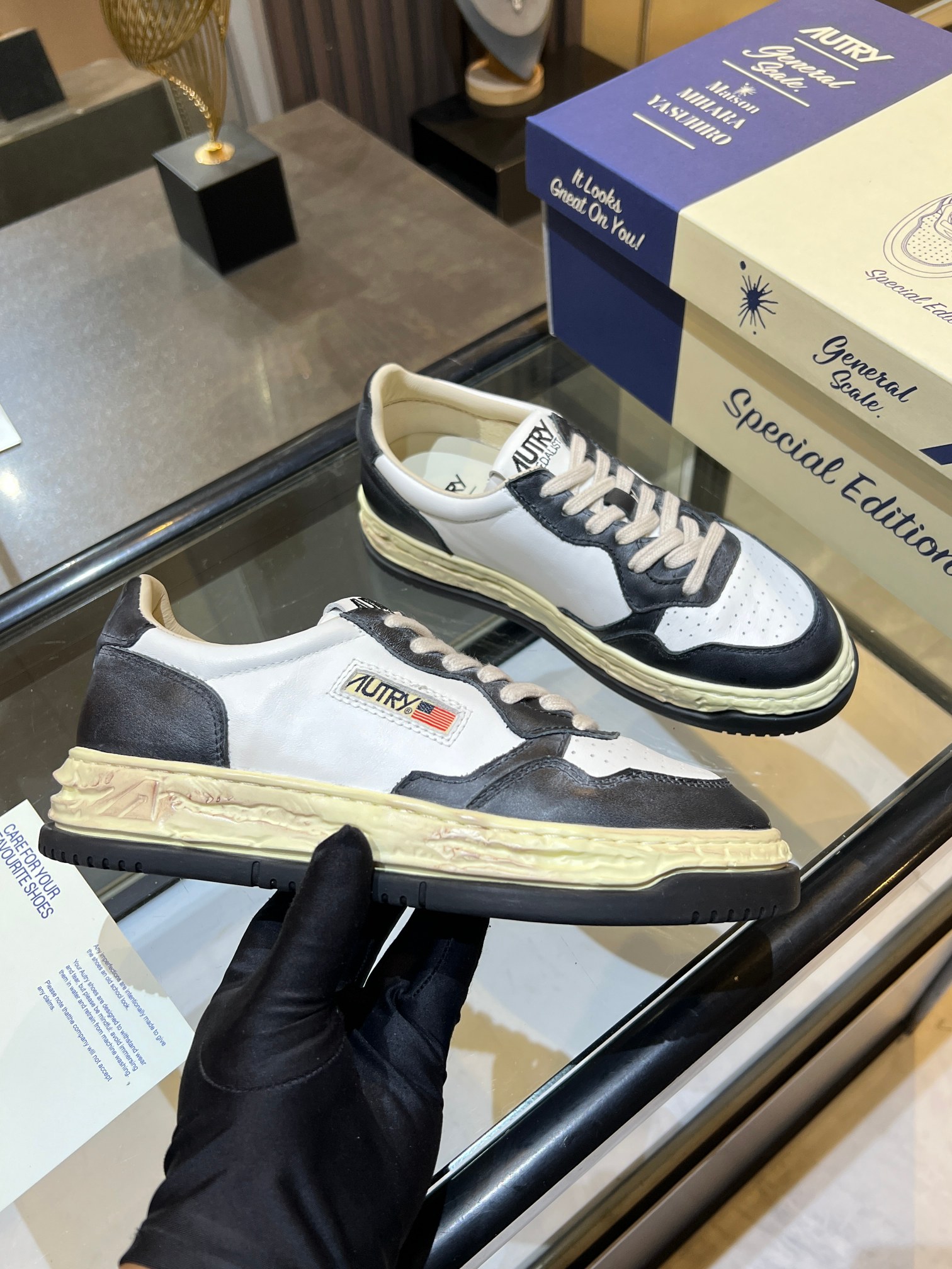 NO:725408,[Collection Picture] Style No. 2513 Fabric: Original customized imported cowhide Lining: Sheepskin-lined cotton terry Outsole: Rubber PU combination Code number: Women's 35-40 (40 customized) Men's 40-45 (45 customized) Women's code Men's code, casual shoes/sports shoes, sneakers, cowhide, sheepskin19860909【集合图】款号2513 面料:原版定制进口牛皮 内里:羊皮里棉毛巾布 大底:橡胶PU组合 码数:女款35-40(40定制) 男款40-45(45定制) 女码 男码,休闲鞋/运动鞋,sneakers,cowhide,sheepskin,Women's Shoes